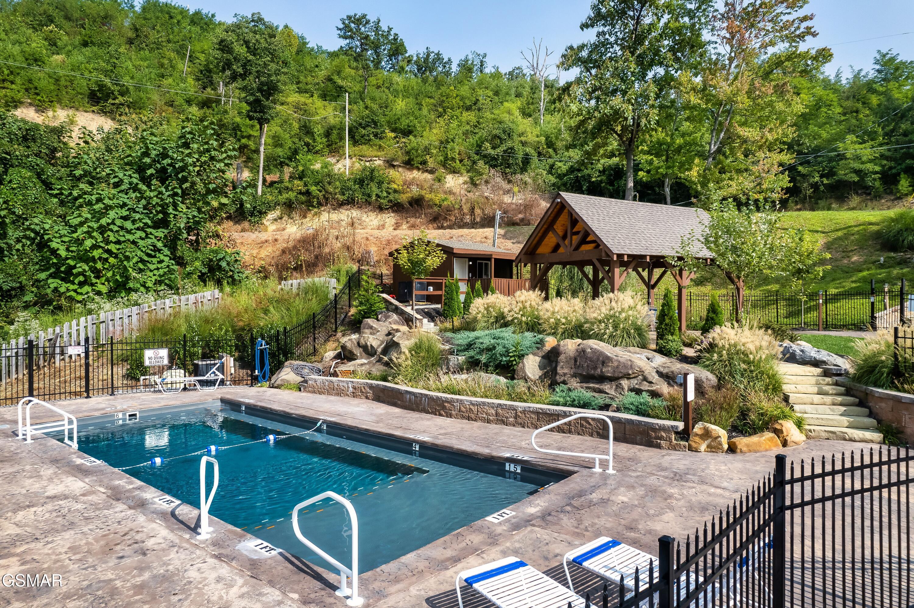 415 Matterhorn Drive Gatlinburg TN 37738