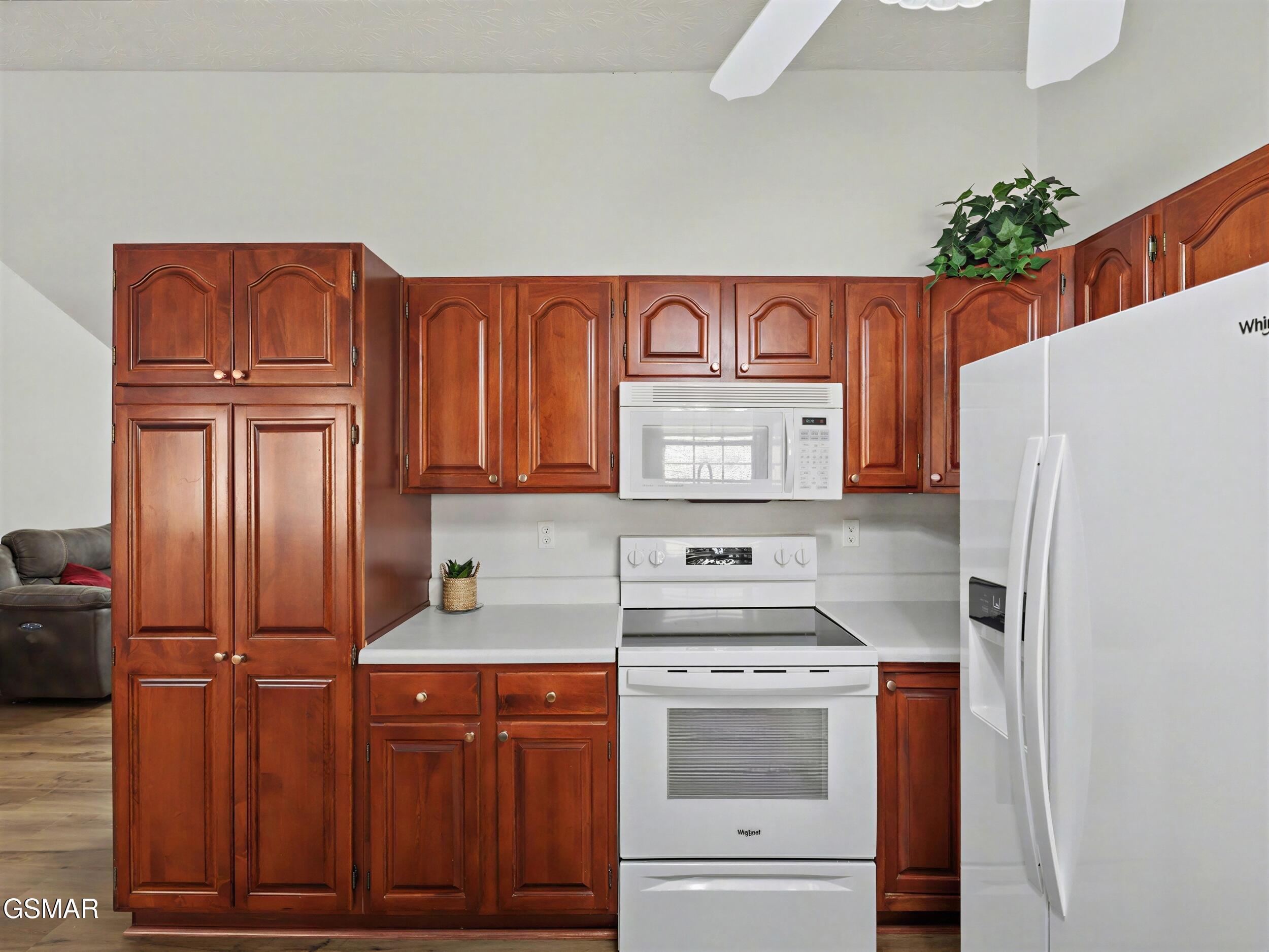 786 Pine Mountain Road Pigeon Forge TN 37863