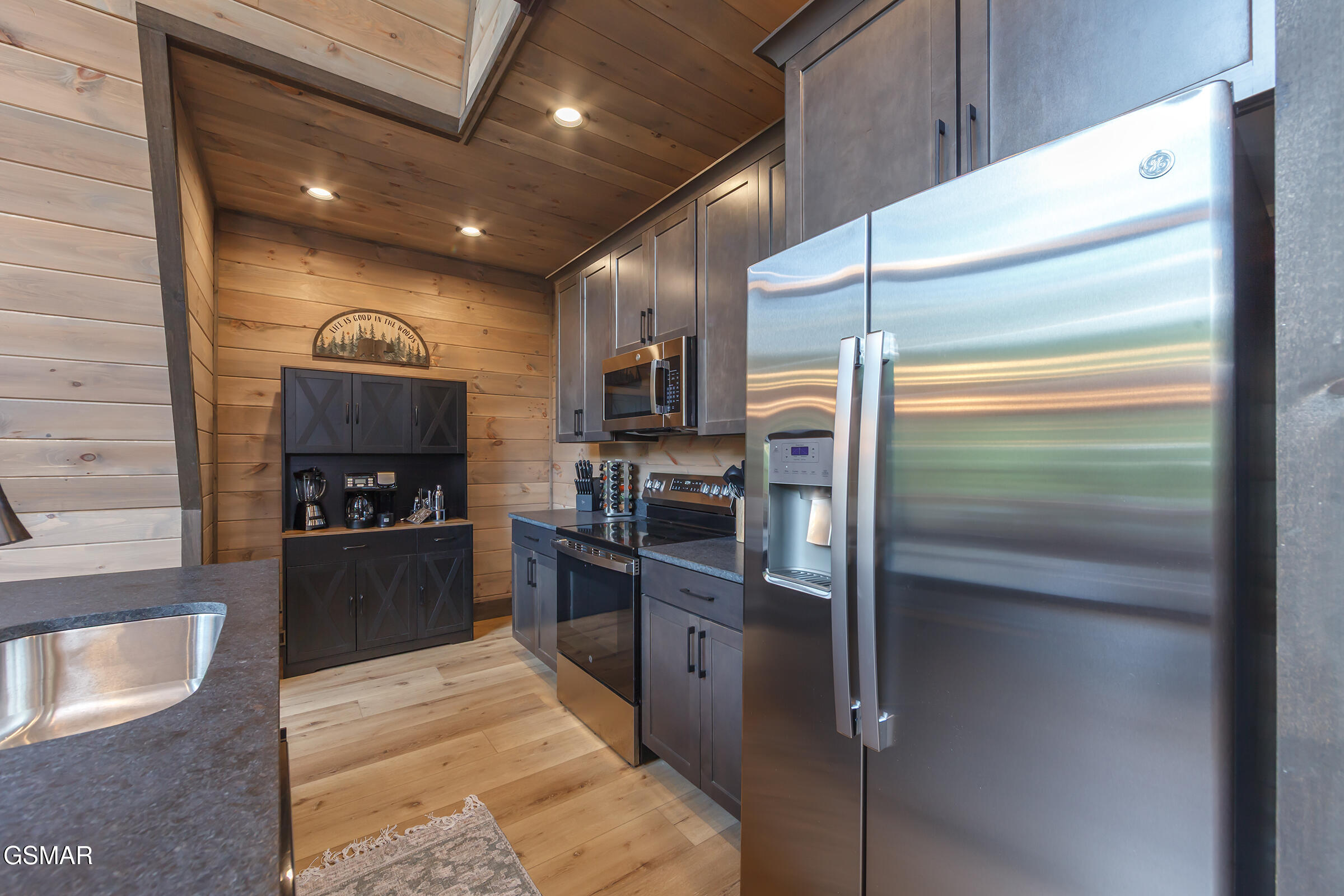 2119 Beach Front Drive Sevierville TN 37862