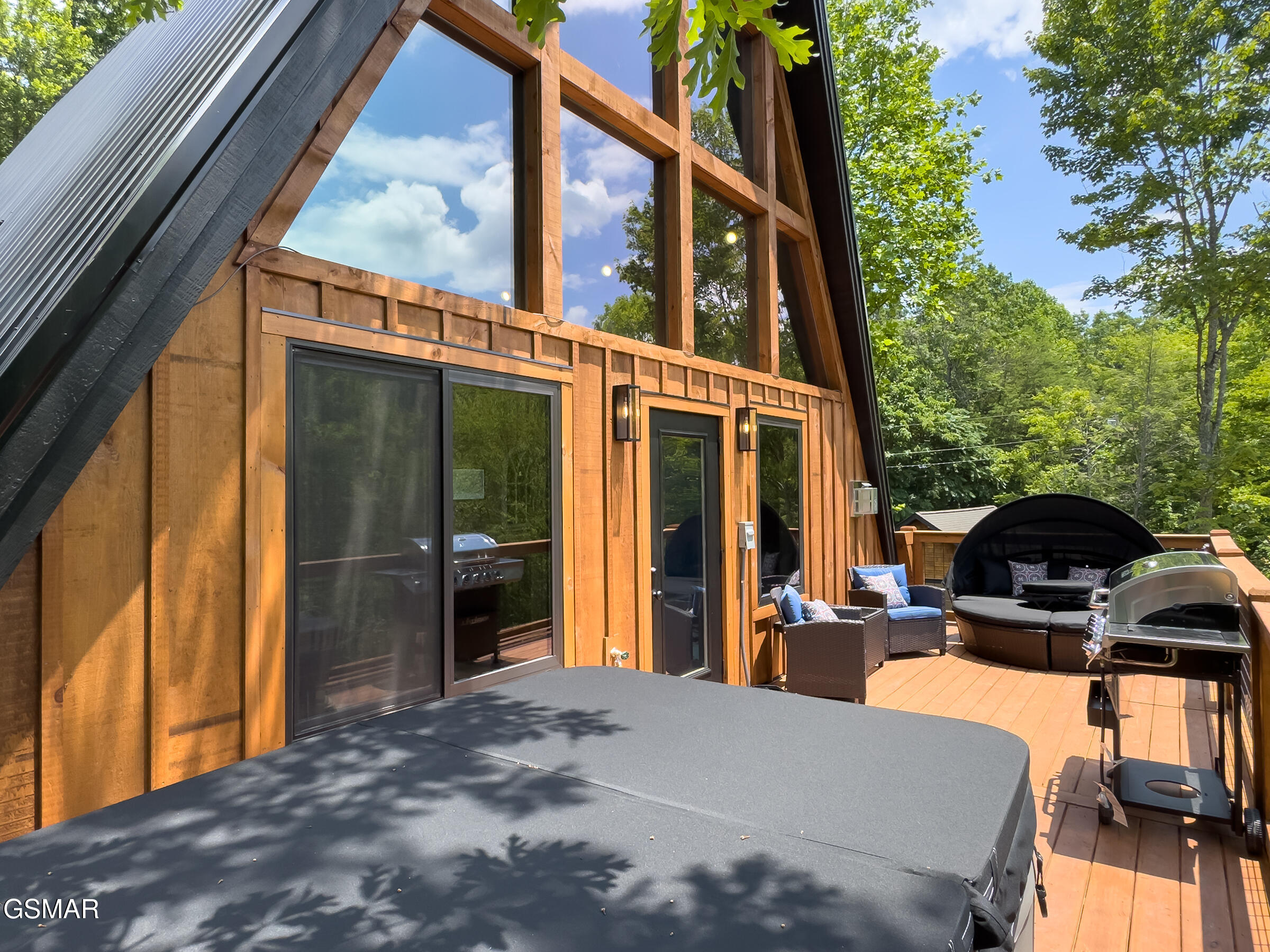 2119 Beach Front Drive Sevierville TN 37862