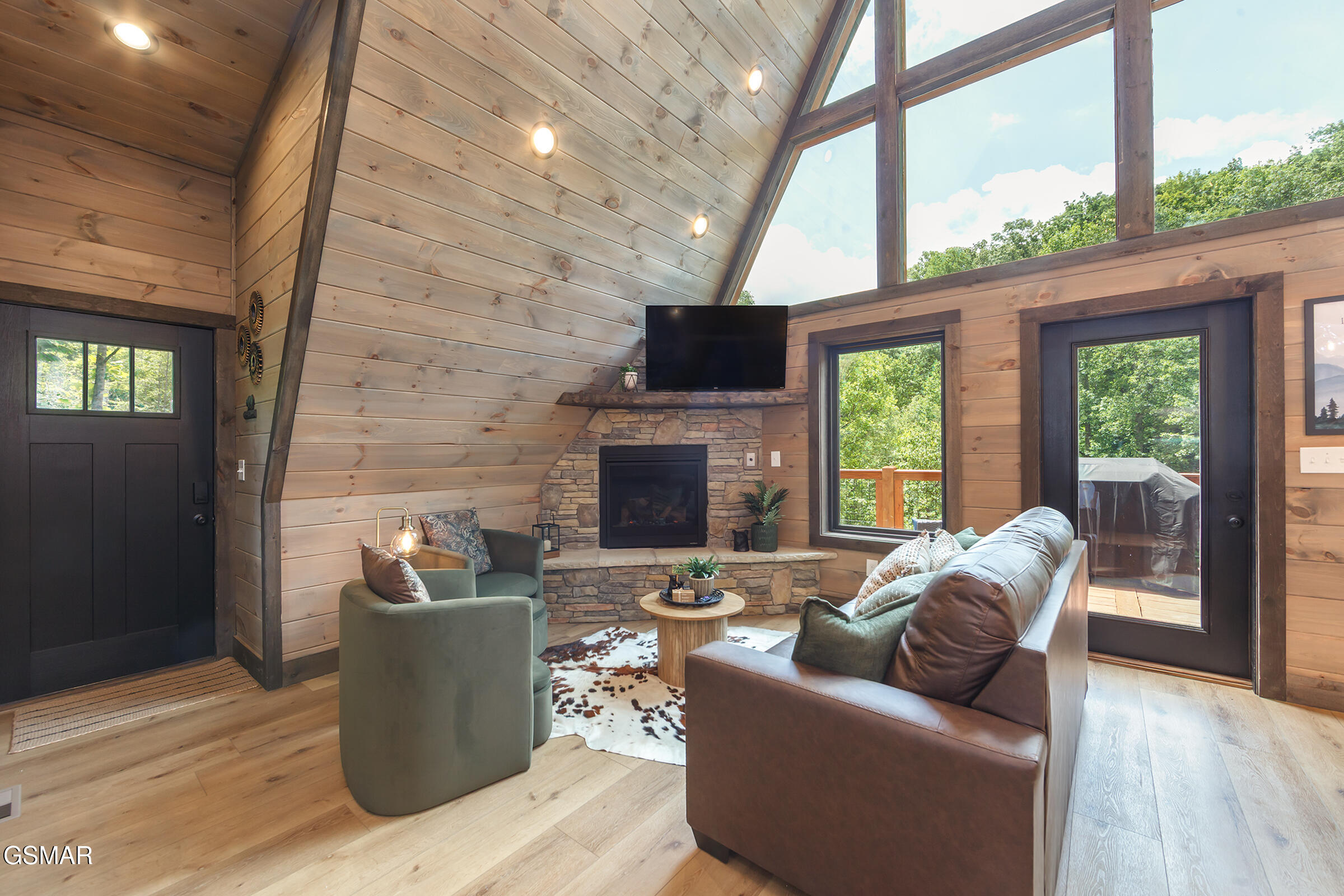 2119 Beach Front Drive Sevierville TN 37862