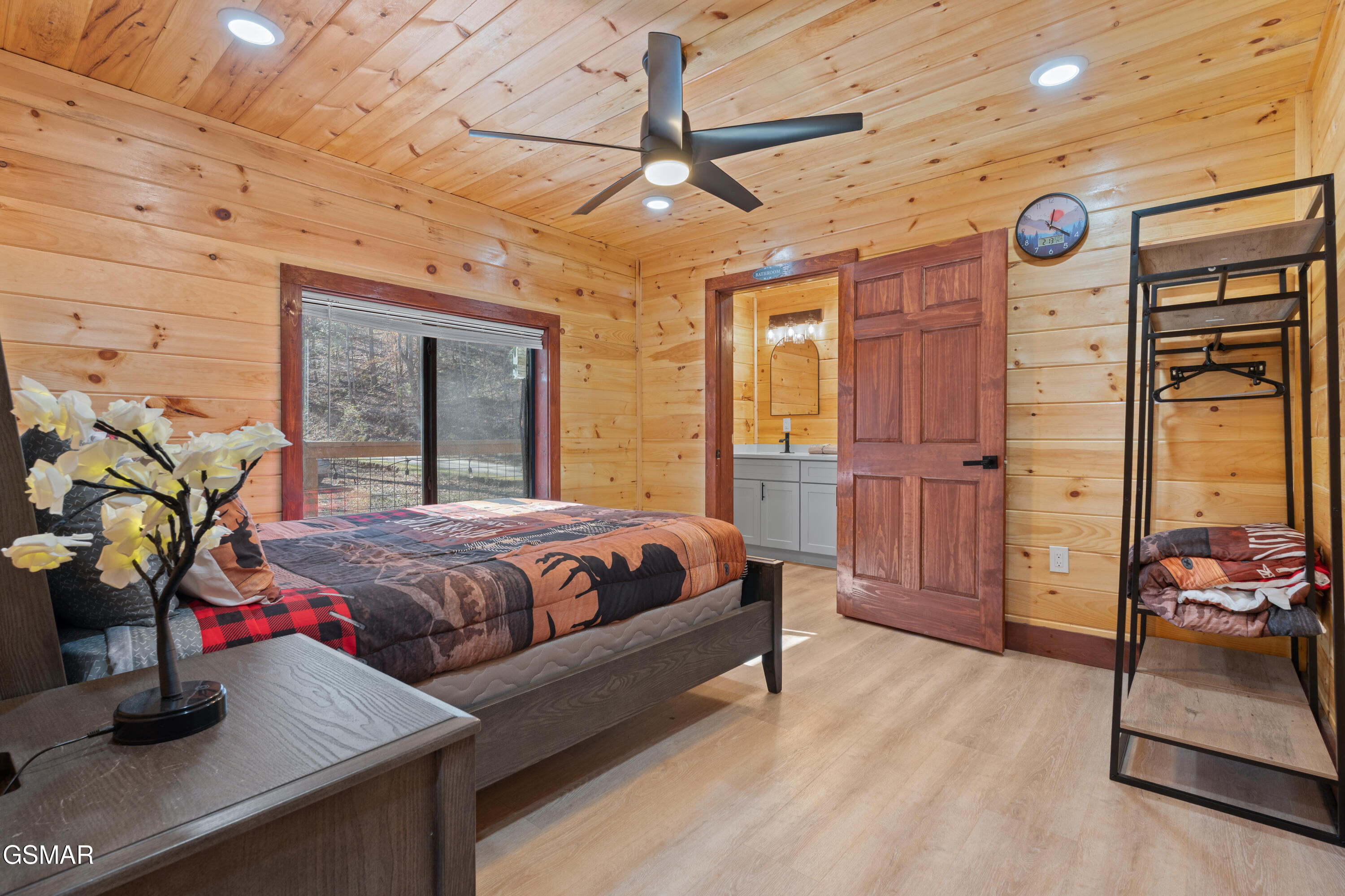 3115 Emerald Springs Loop Sevierville TN 37862