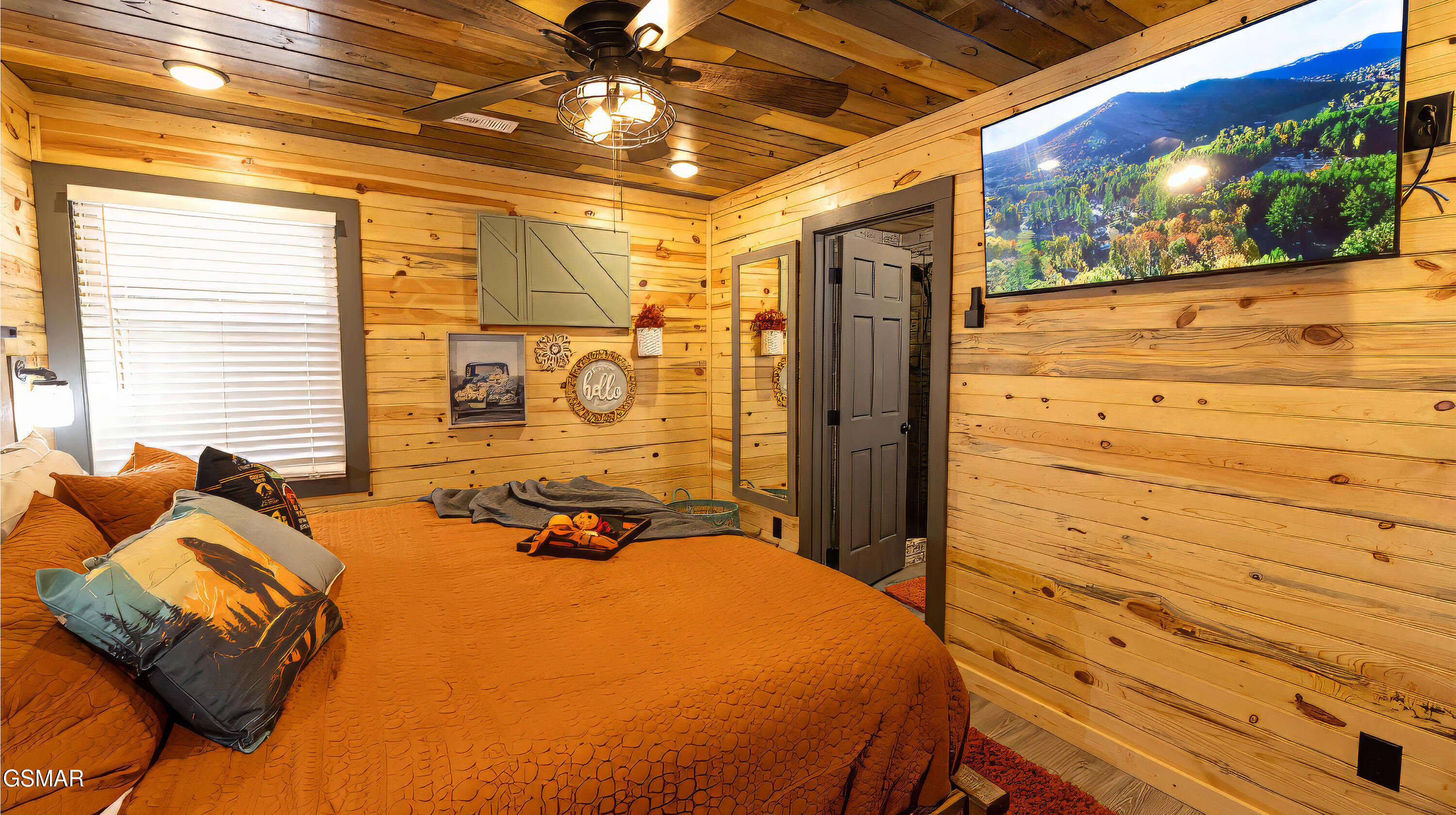 1501 Peach Tree Street Pigeon Forge TN 37862