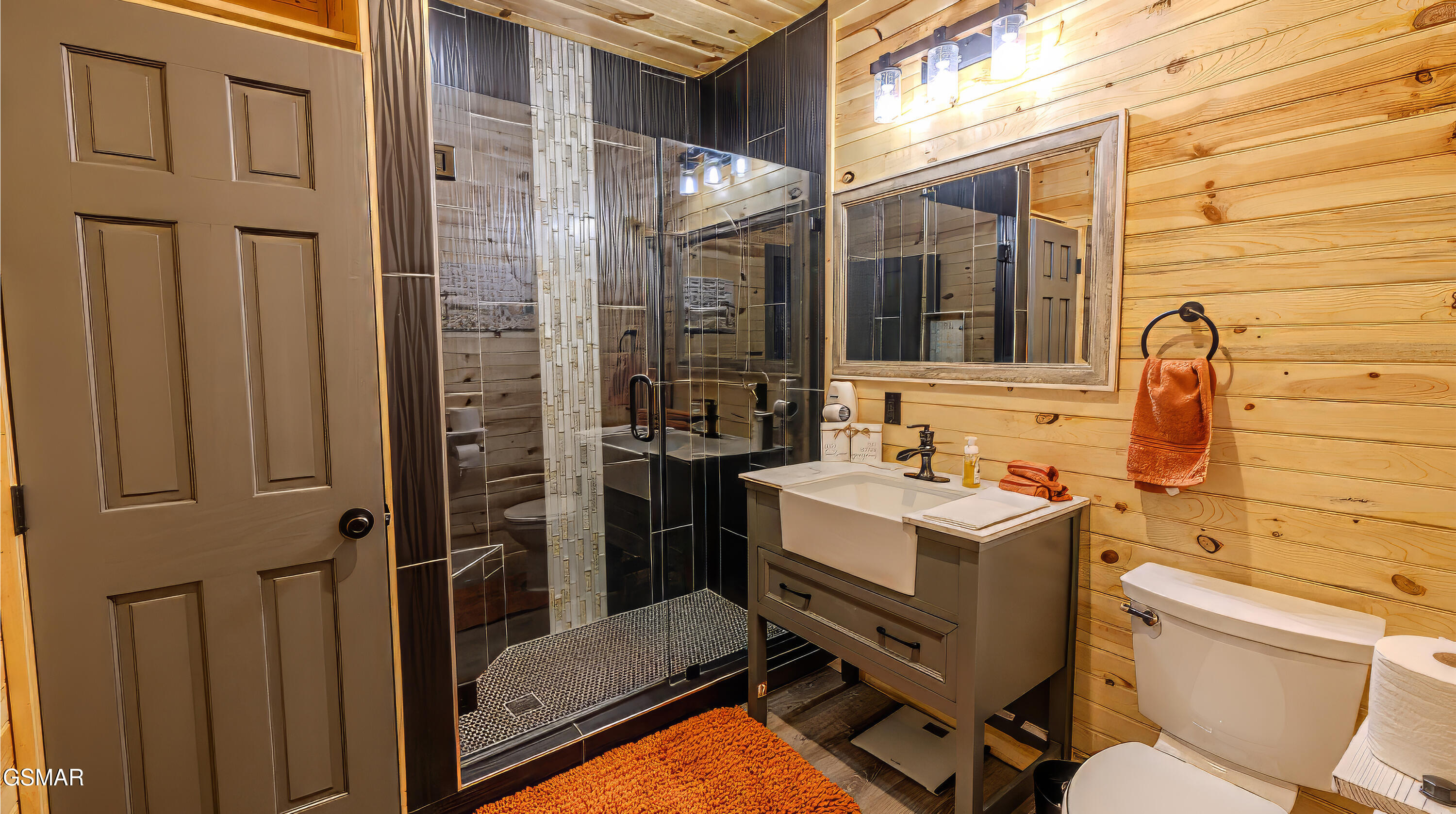 1501 Peach Tree Street Pigeon Forge TN 37862