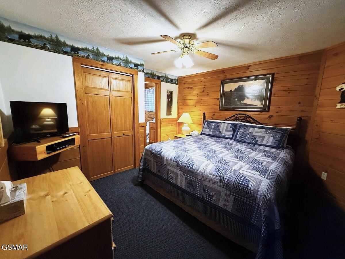 742 Yona Trail Way Gatlinburg TN 37738