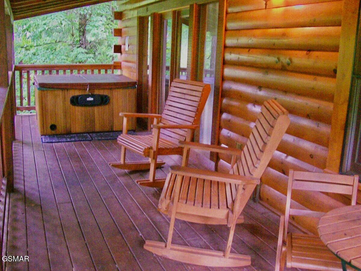 742 Yona Trail Way Gatlinburg TN 37738