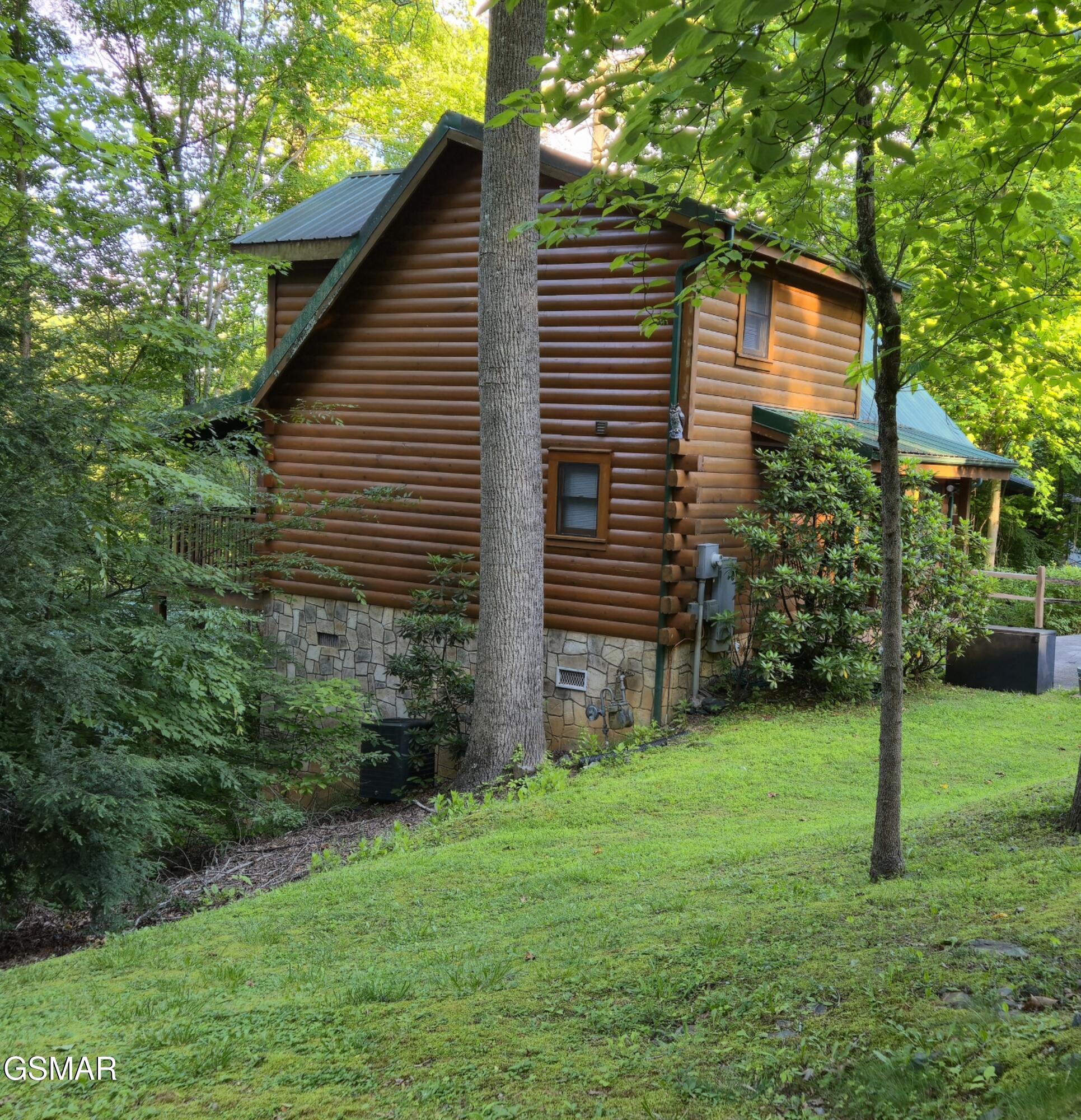 742 Yona Trail Way Gatlinburg TN 37738
