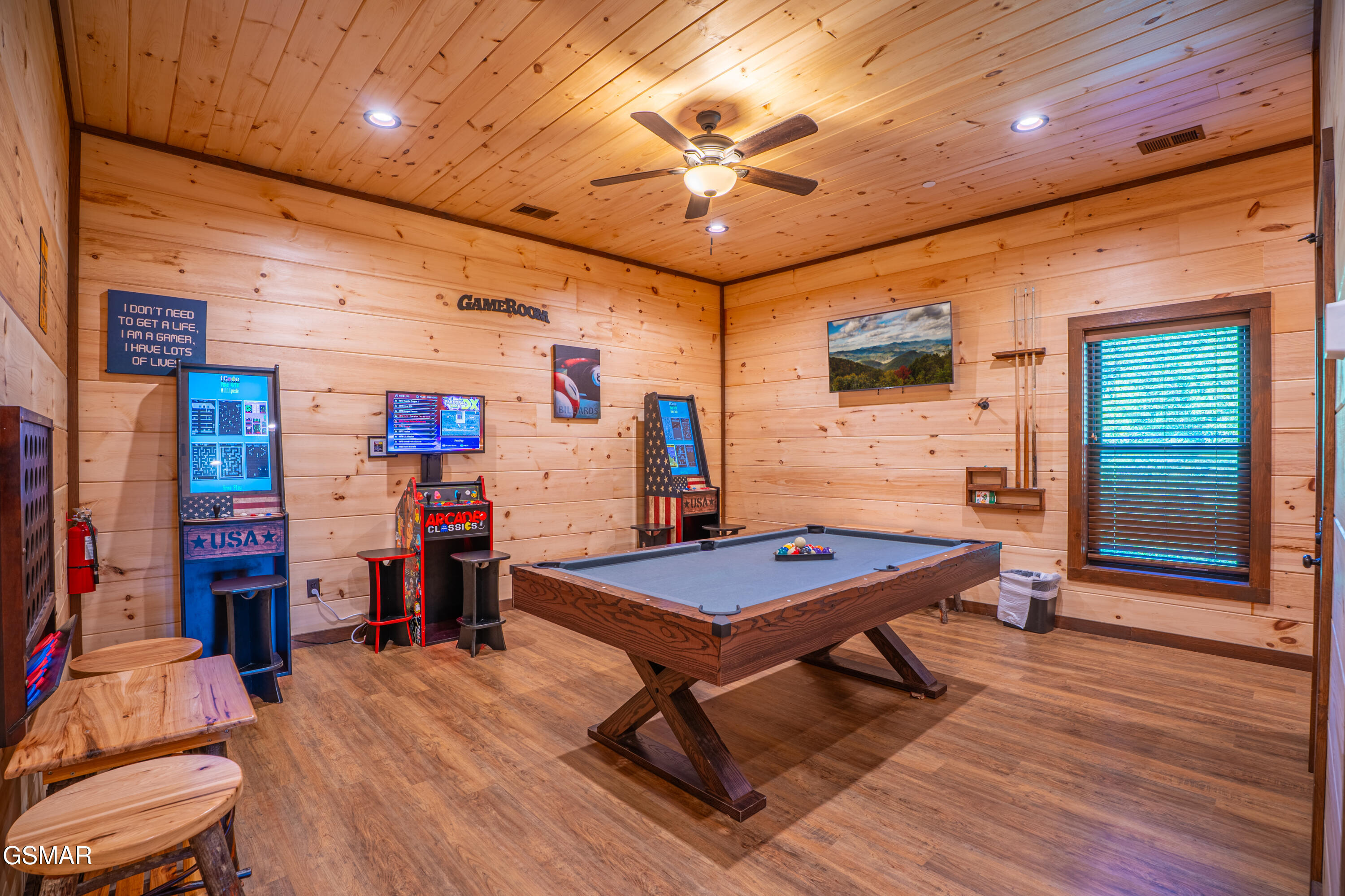 2446 Misty Shadows Drive Sevierville TN 37862