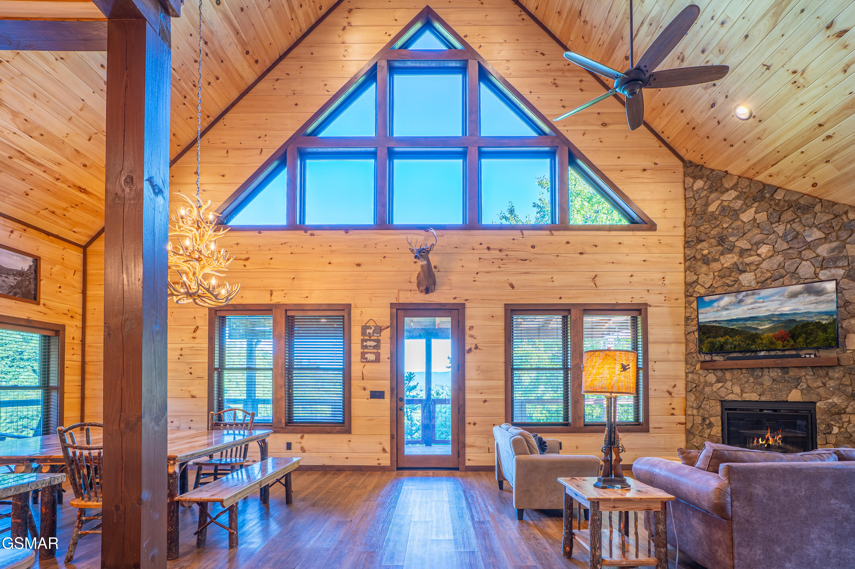 2446 Misty Shadows Drive Sevierville TN 37862