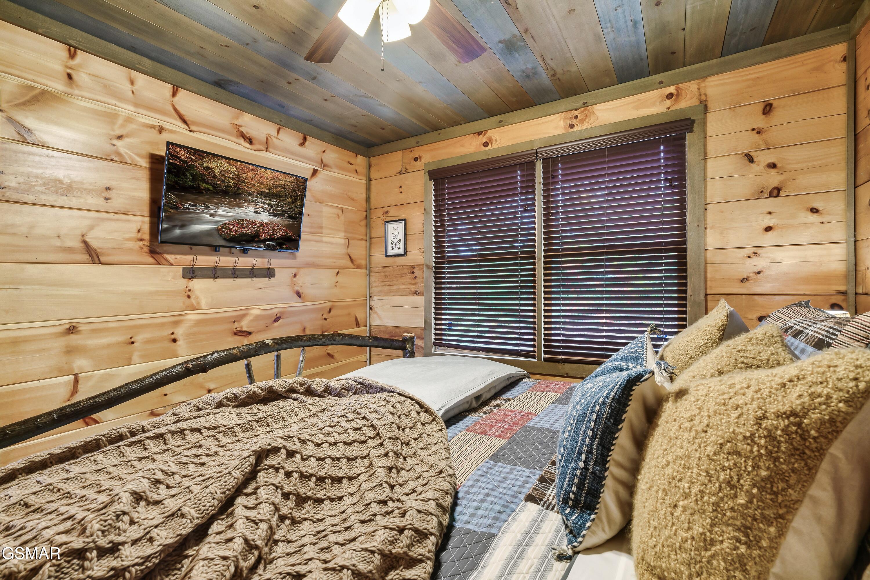 1132 Villa Overlook Way Gatlinburg TN 37738