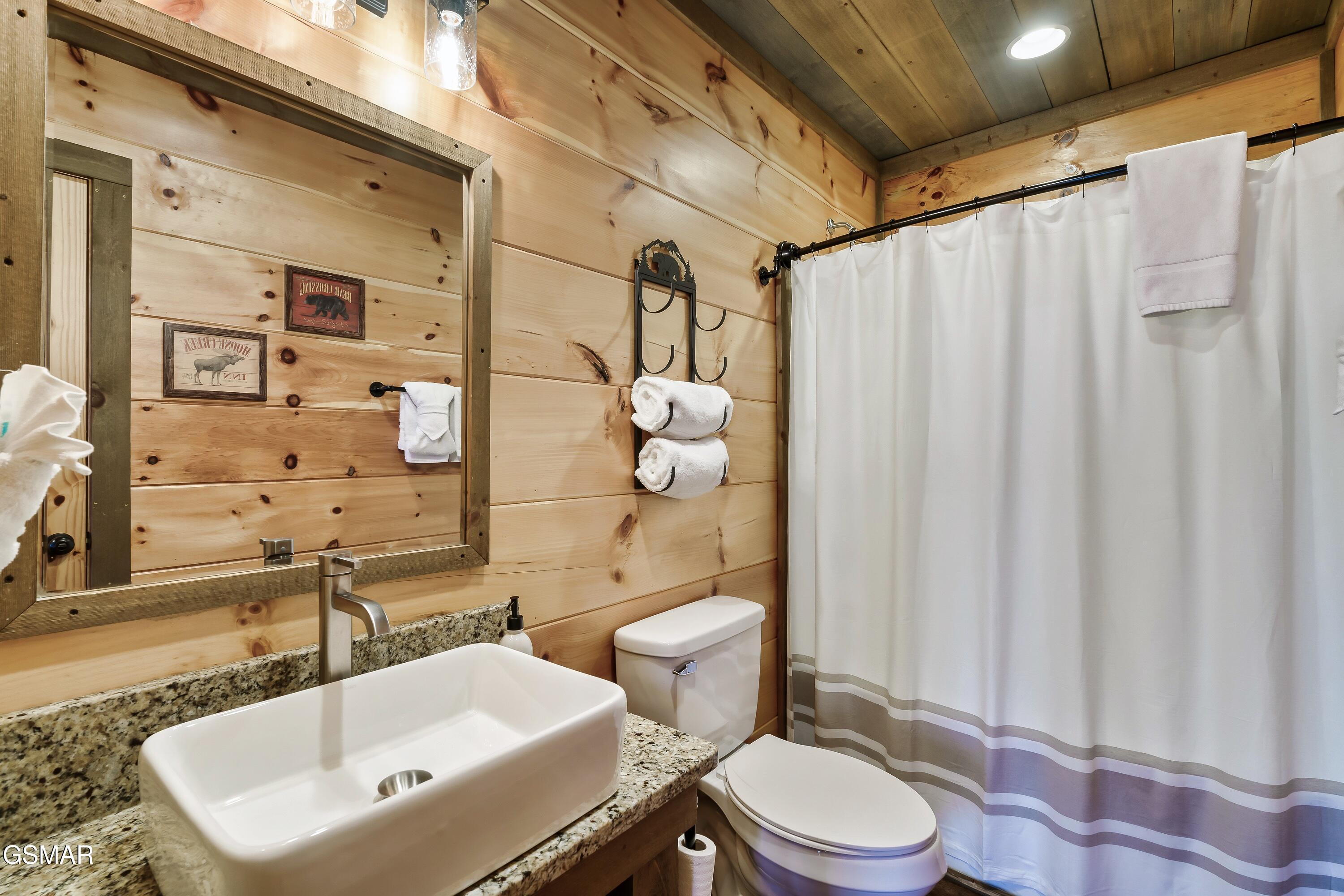 1132 Villa Overlook Way Gatlinburg TN 37738