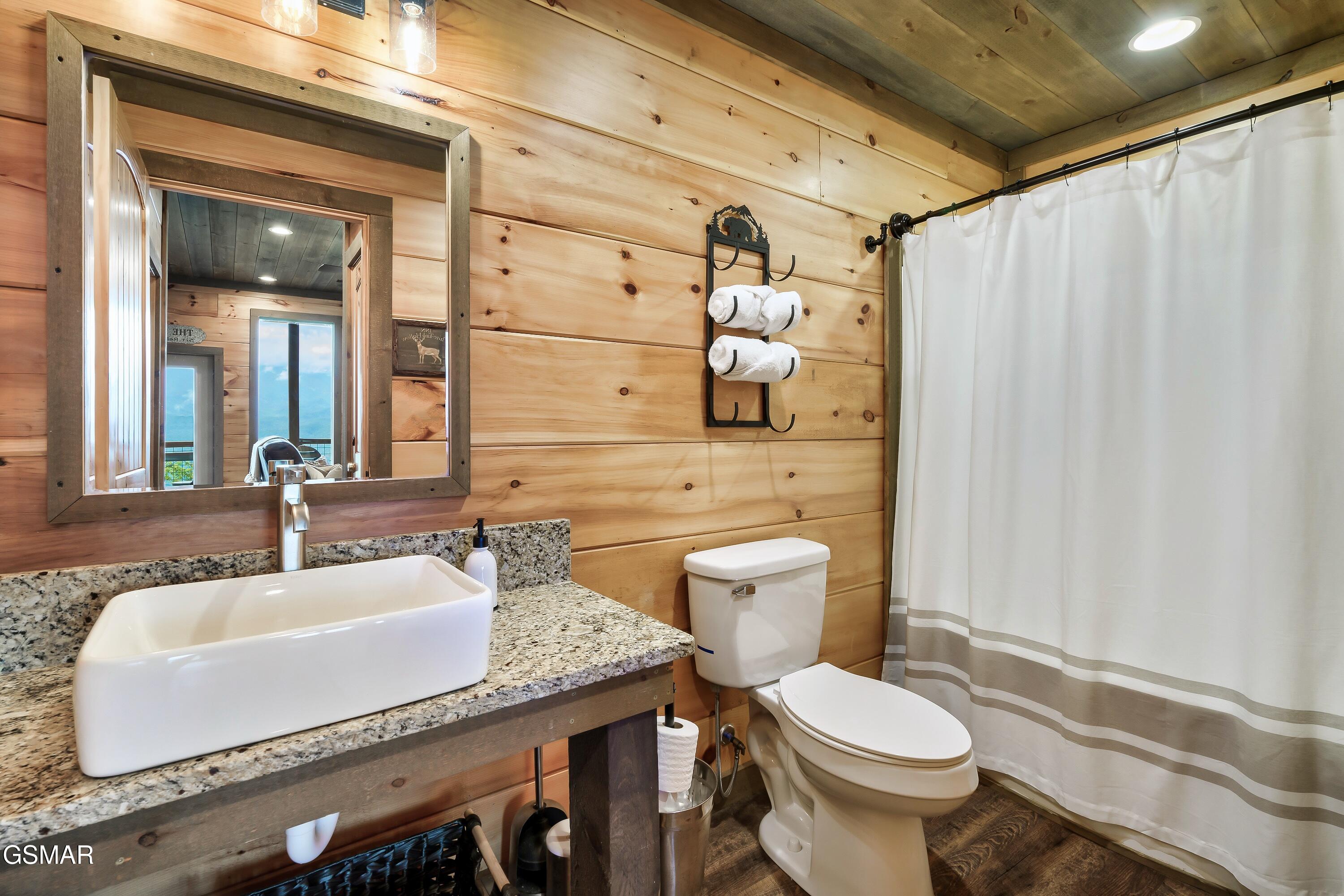 1132 Villa Overlook Way Gatlinburg TN 37738