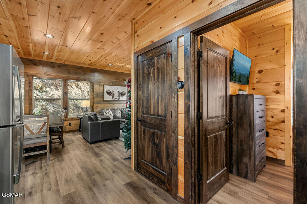 2382 Headrick Lead Sevierville TN 37862