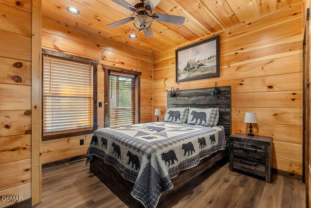 2382 Headrick Lead Sevierville TN 37862