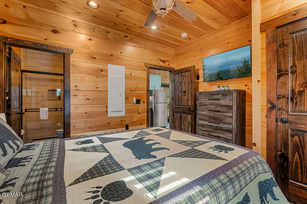 2382 Headrick Lead Sevierville TN 37862