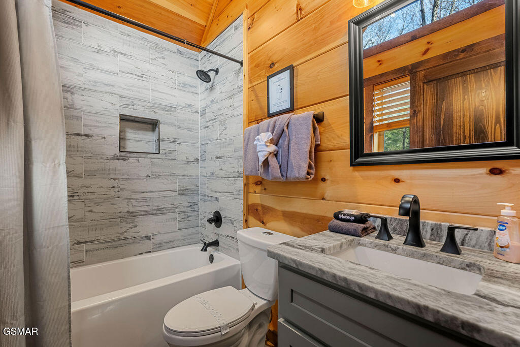 2382 Headrick Lead Sevierville TN 37862