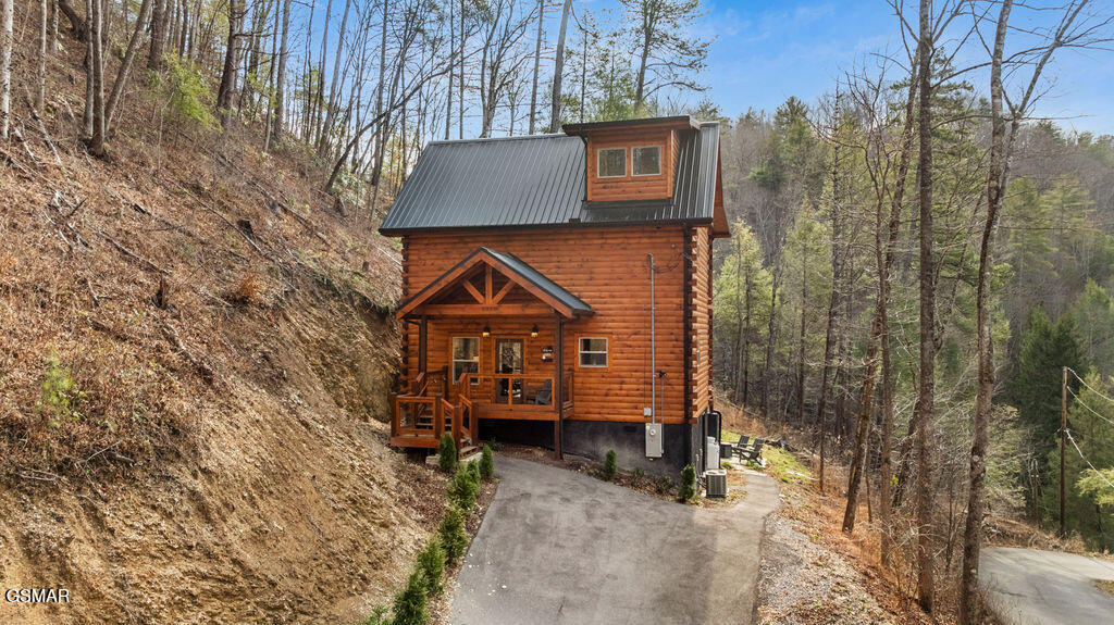 2382 Headrick Lead Sevierville TN 37862