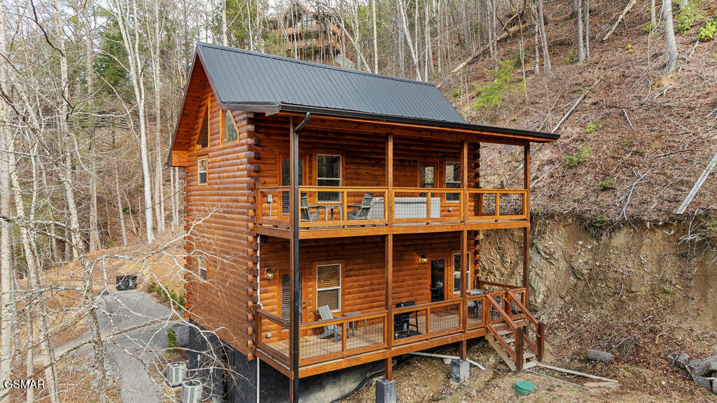 2382 Headrick Lead Sevierville TN 37862