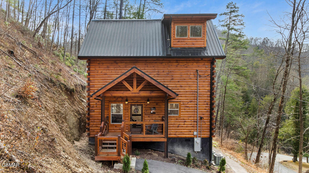 2382 Headrick Lead Sevierville TN 37862