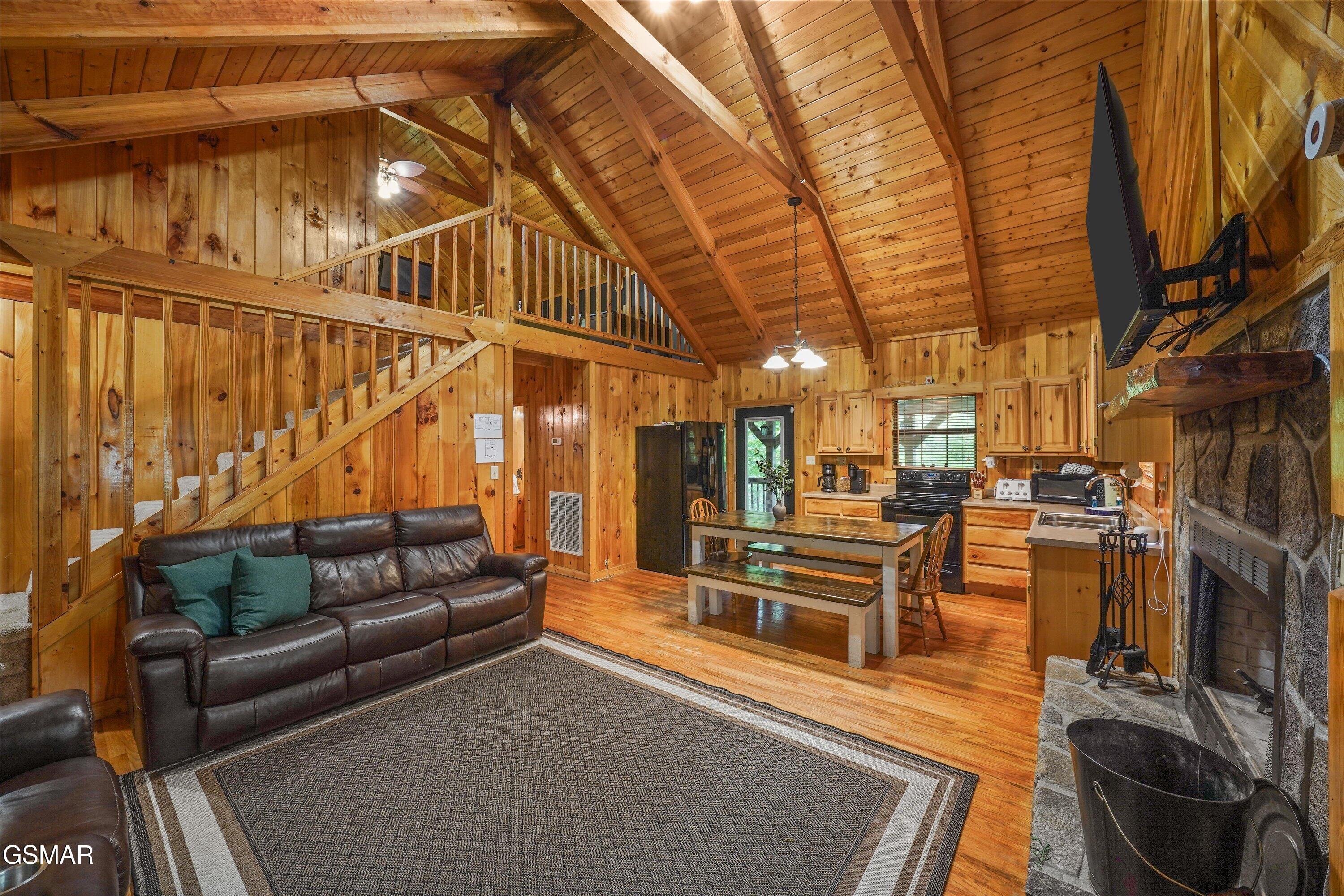 4164 Lumber Jack Way Sevierville TN 37876