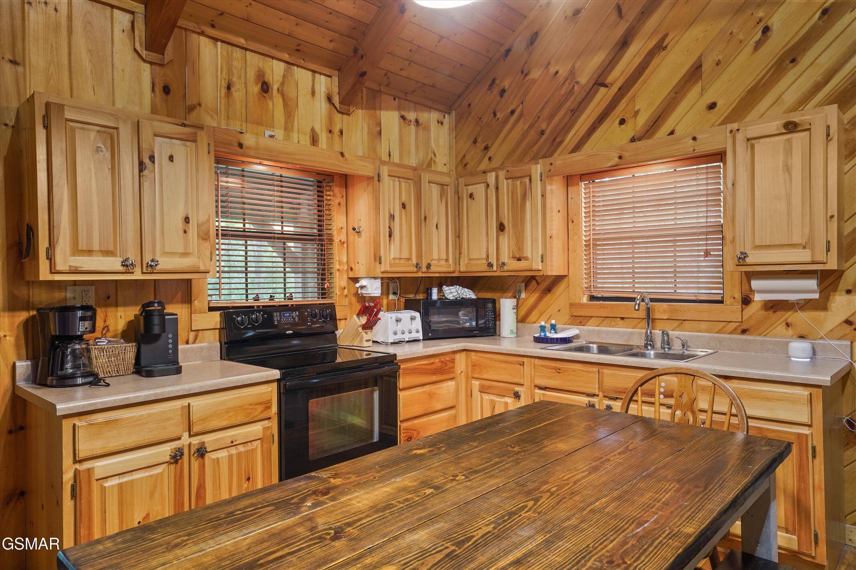 4164 Lumber Jack Way Sevierville TN 37876