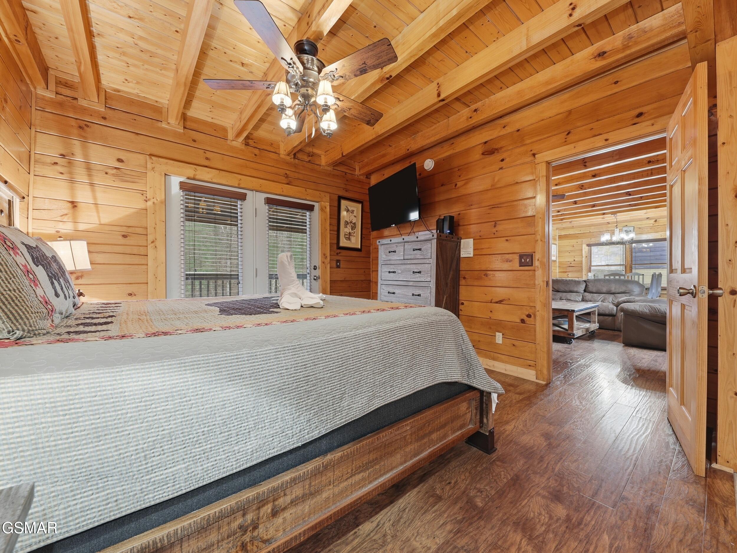 620 Chickasaw Gap Way Pigeon Forge TN 37863