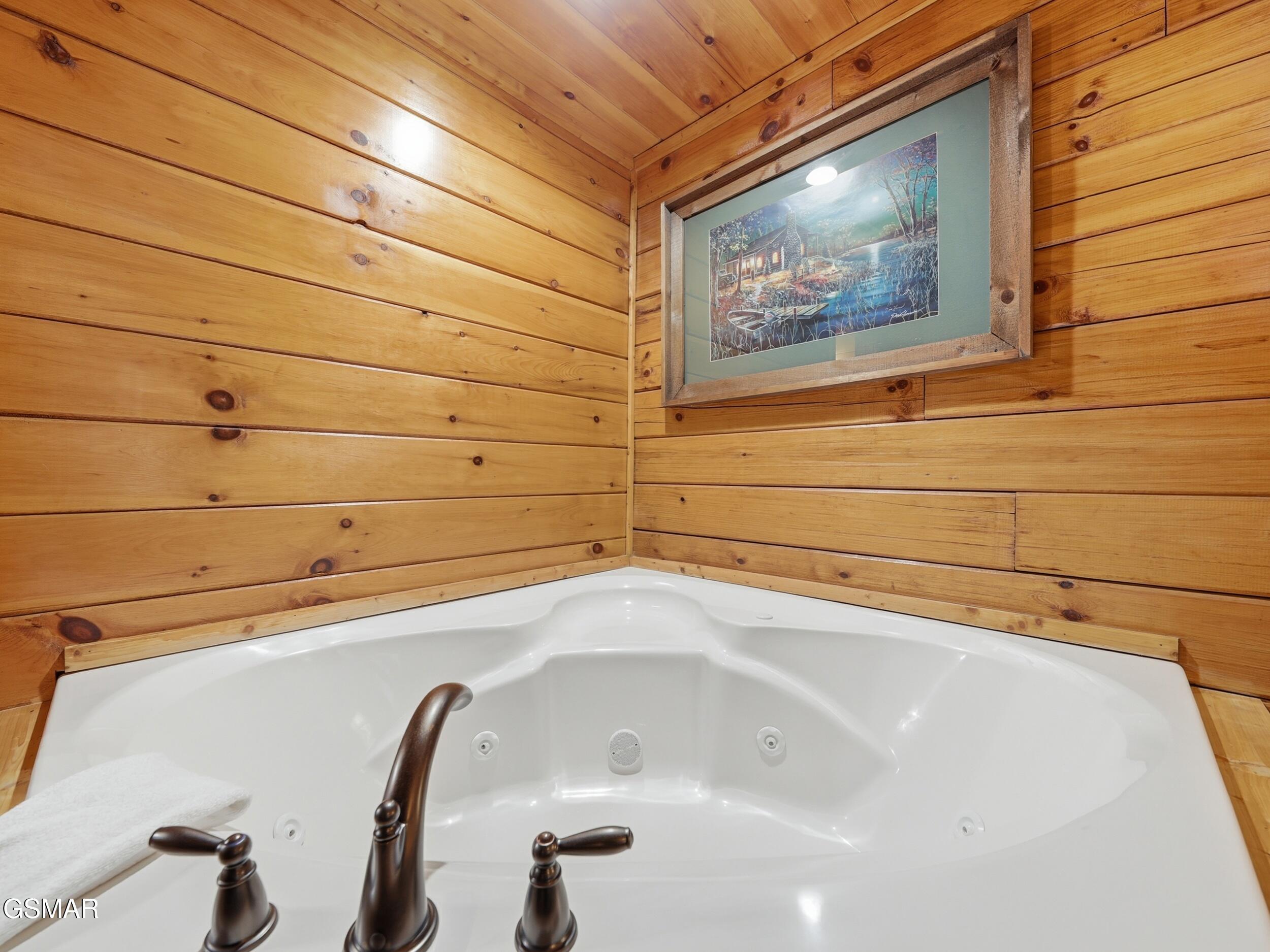 620 Chickasaw Gap Way Pigeon Forge TN 37863