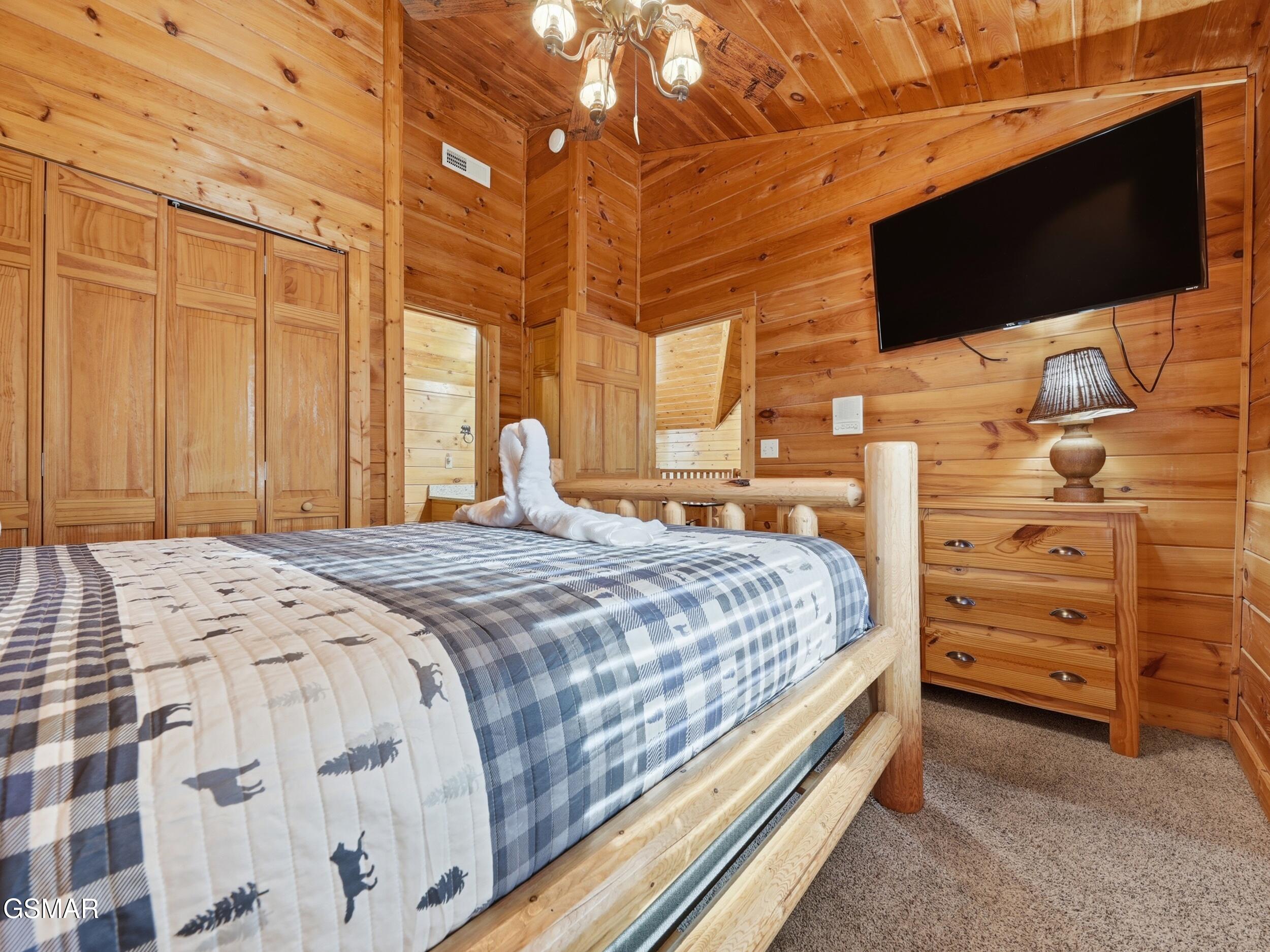 620 Chickasaw Gap Way Pigeon Forge TN 37863