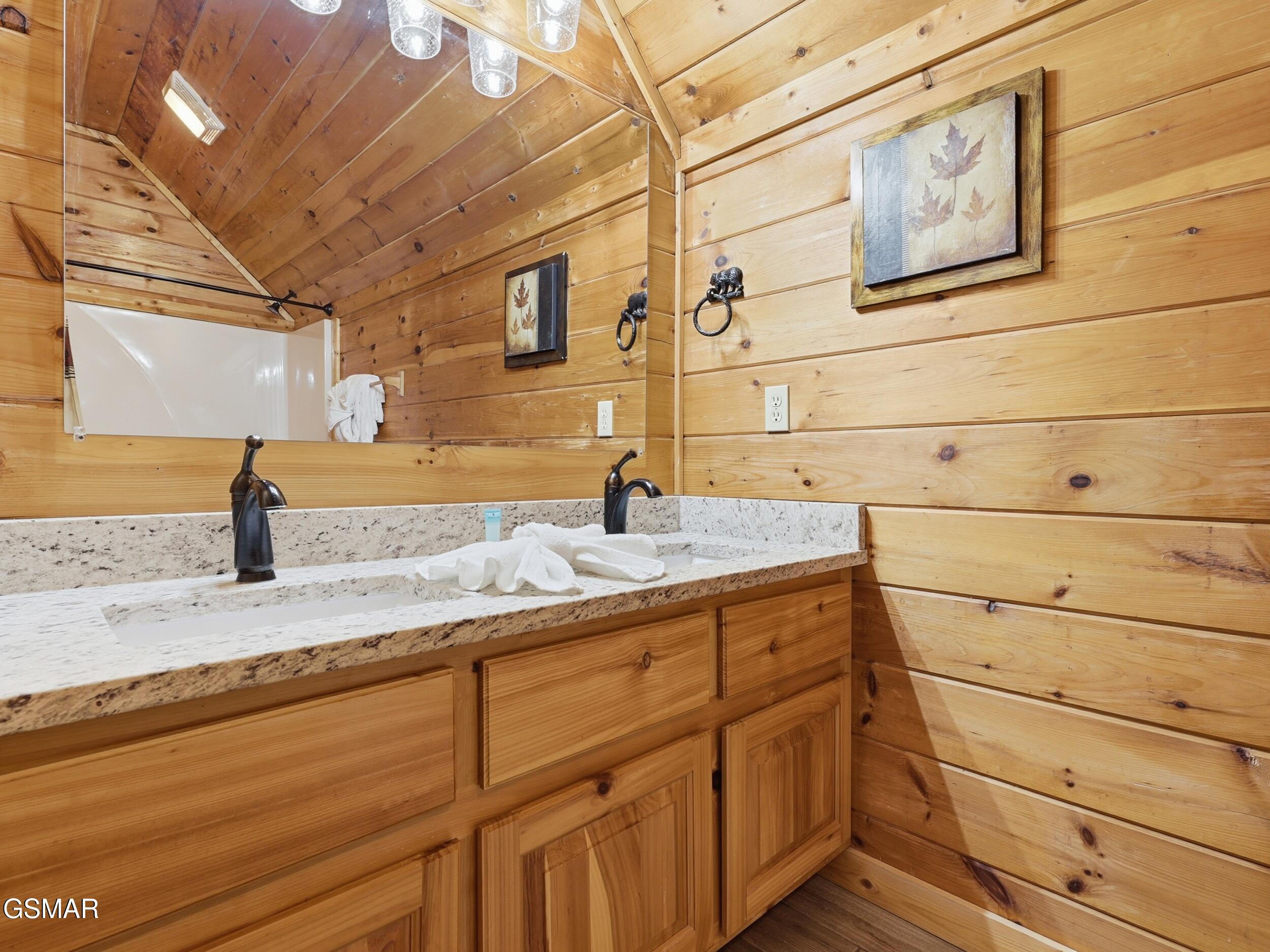 620 Chickasaw Gap Way Pigeon Forge TN 37863