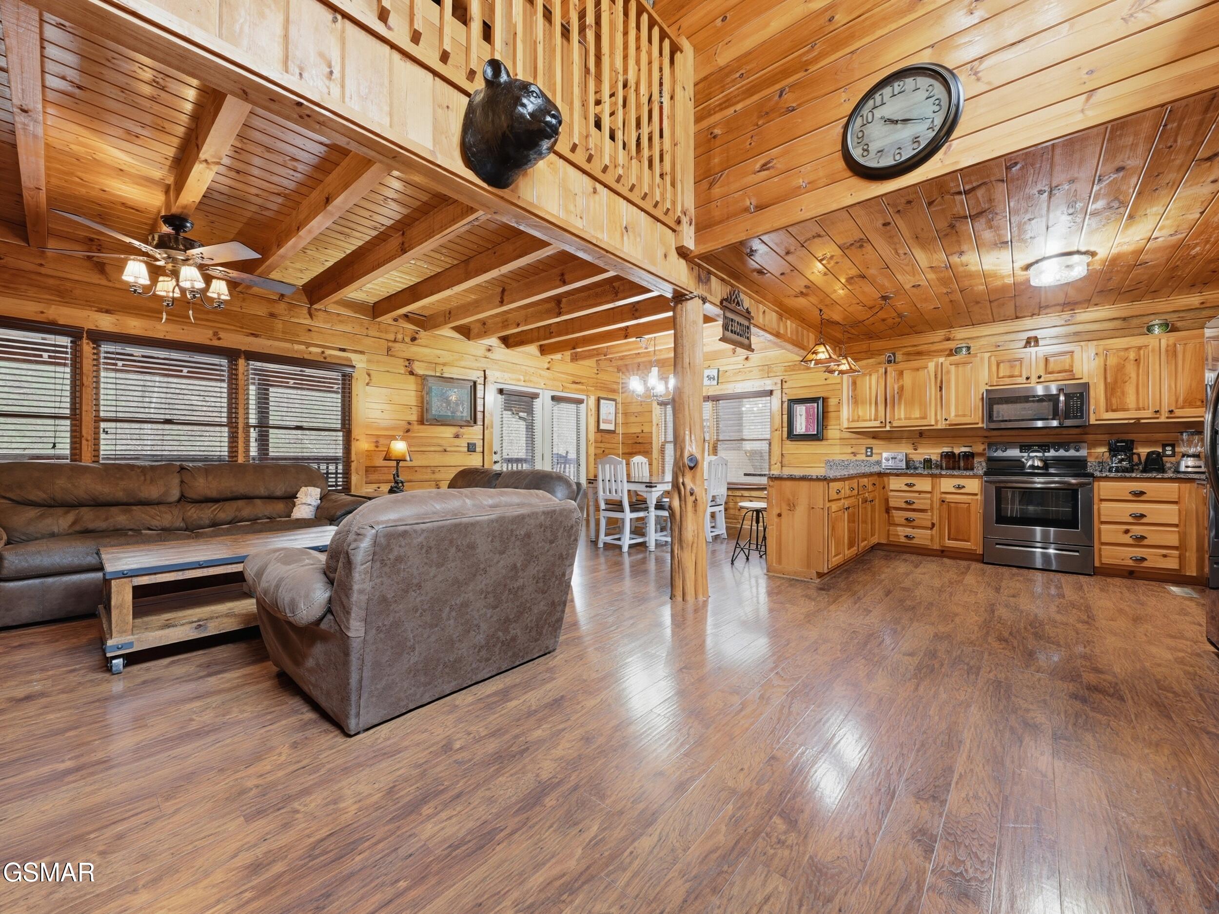 620 Chickasaw Gap Way Pigeon Forge TN 37863