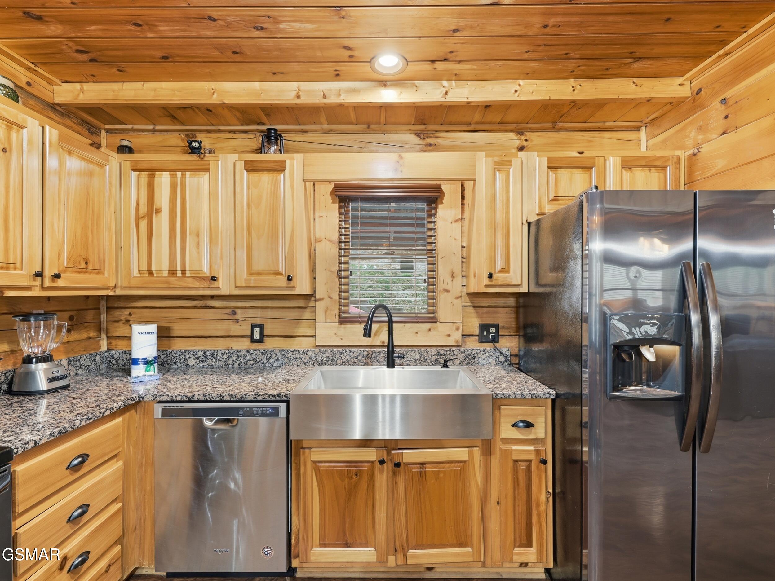 620 Chickasaw Gap Way Pigeon Forge TN 37863