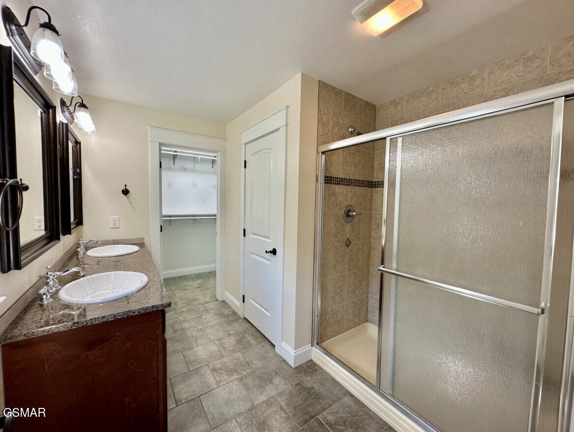 967 E Dumplin Valley Jefferson City TN 37760