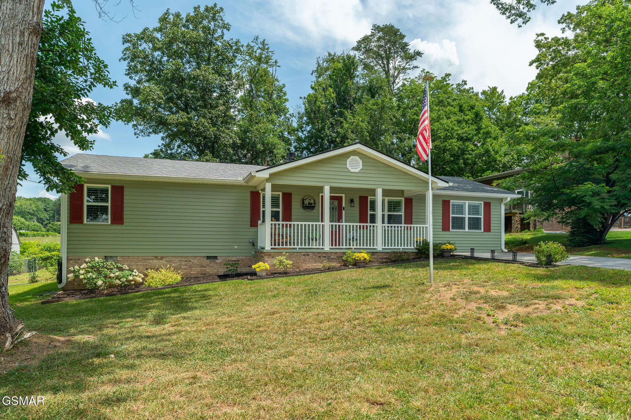 2360 Pinewood Drive Maryville TN 37803