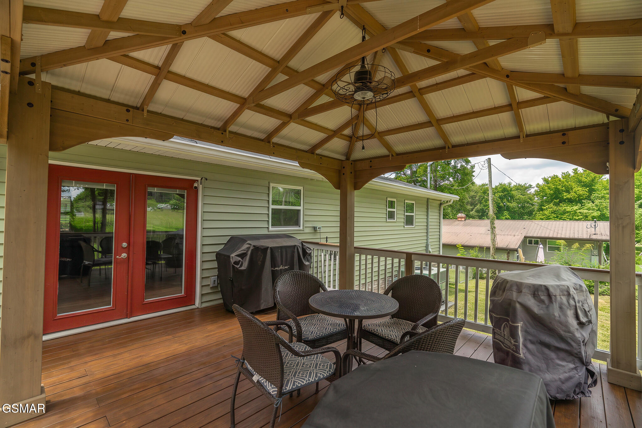 2360 Pinewood Drive Maryville TN 37803