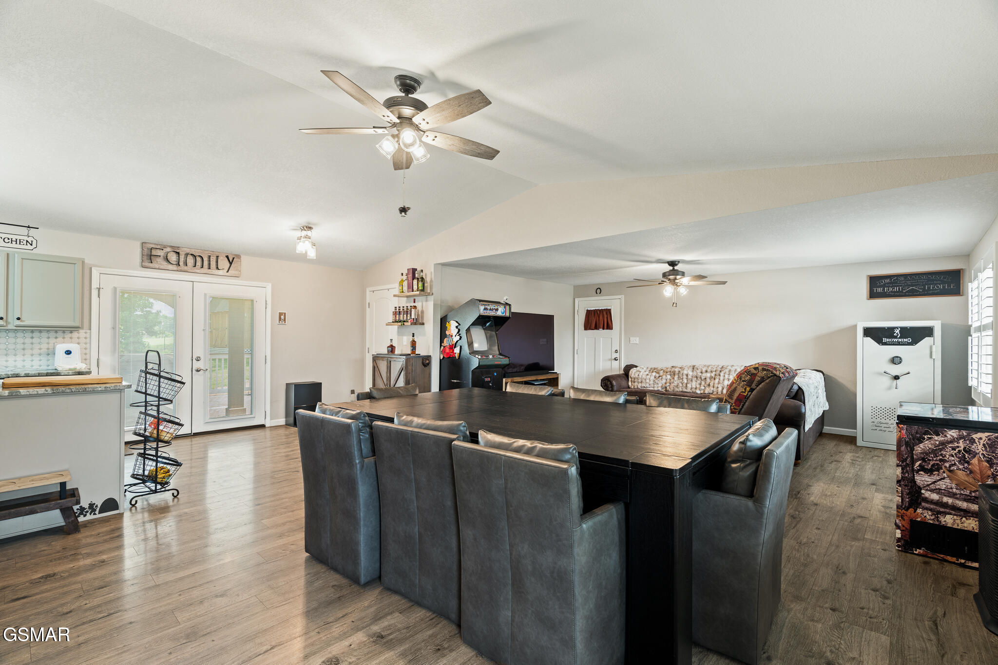2360 Pinewood Drive Maryville TN 37803