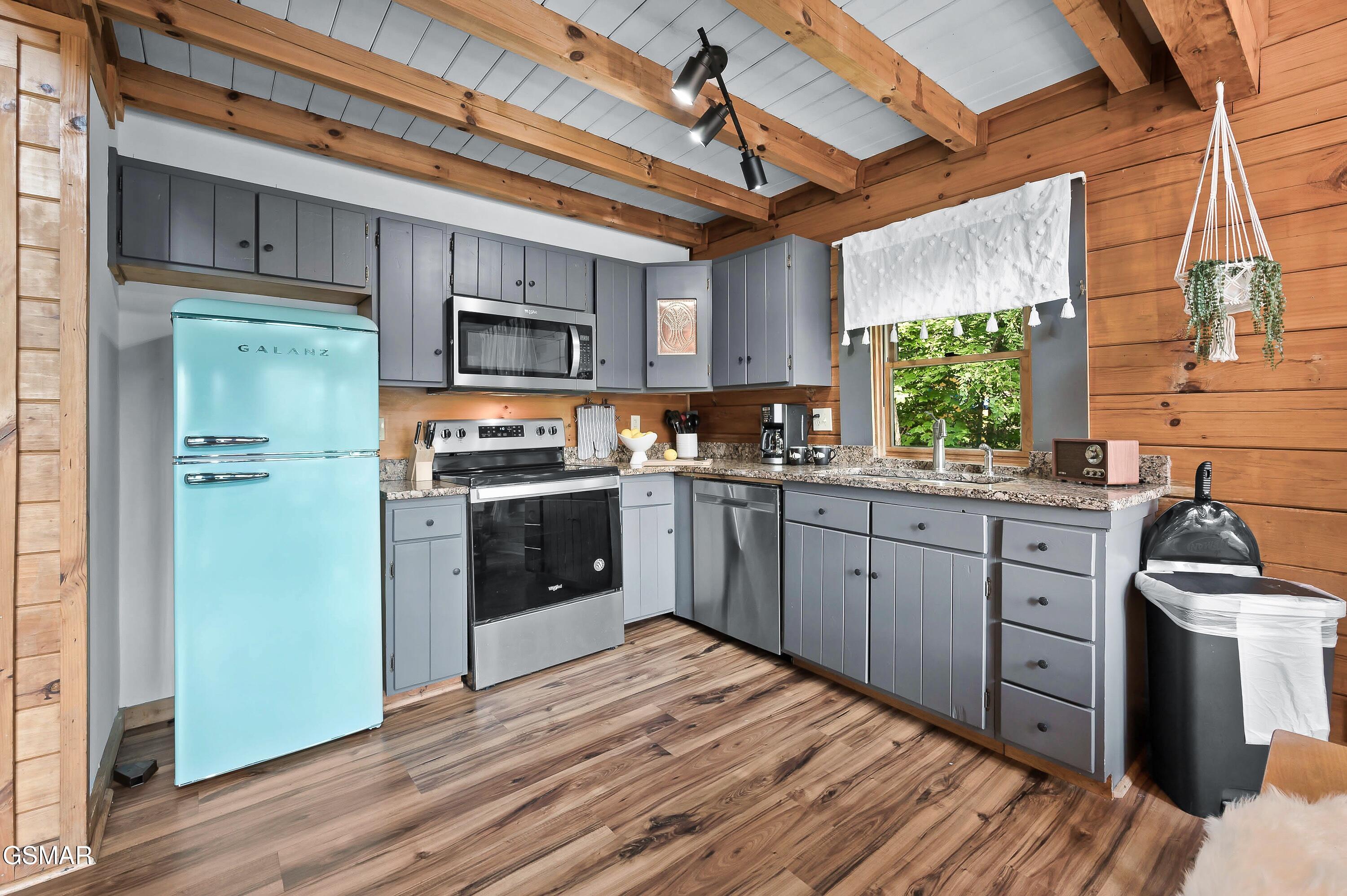 1114 Ski View Lane Sevierville TN 37876