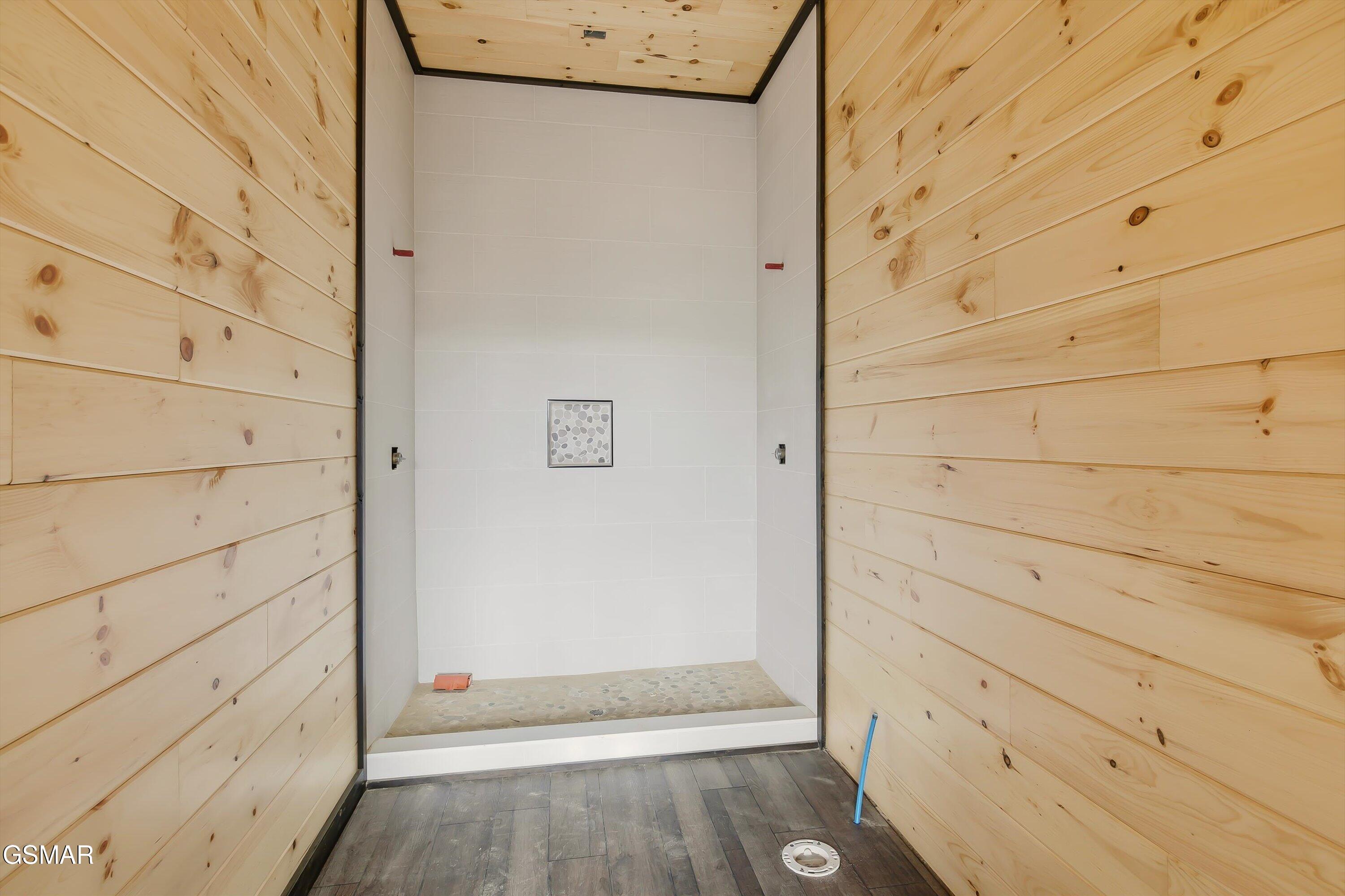 10322 Alex Bales Road Kodak TN 37764