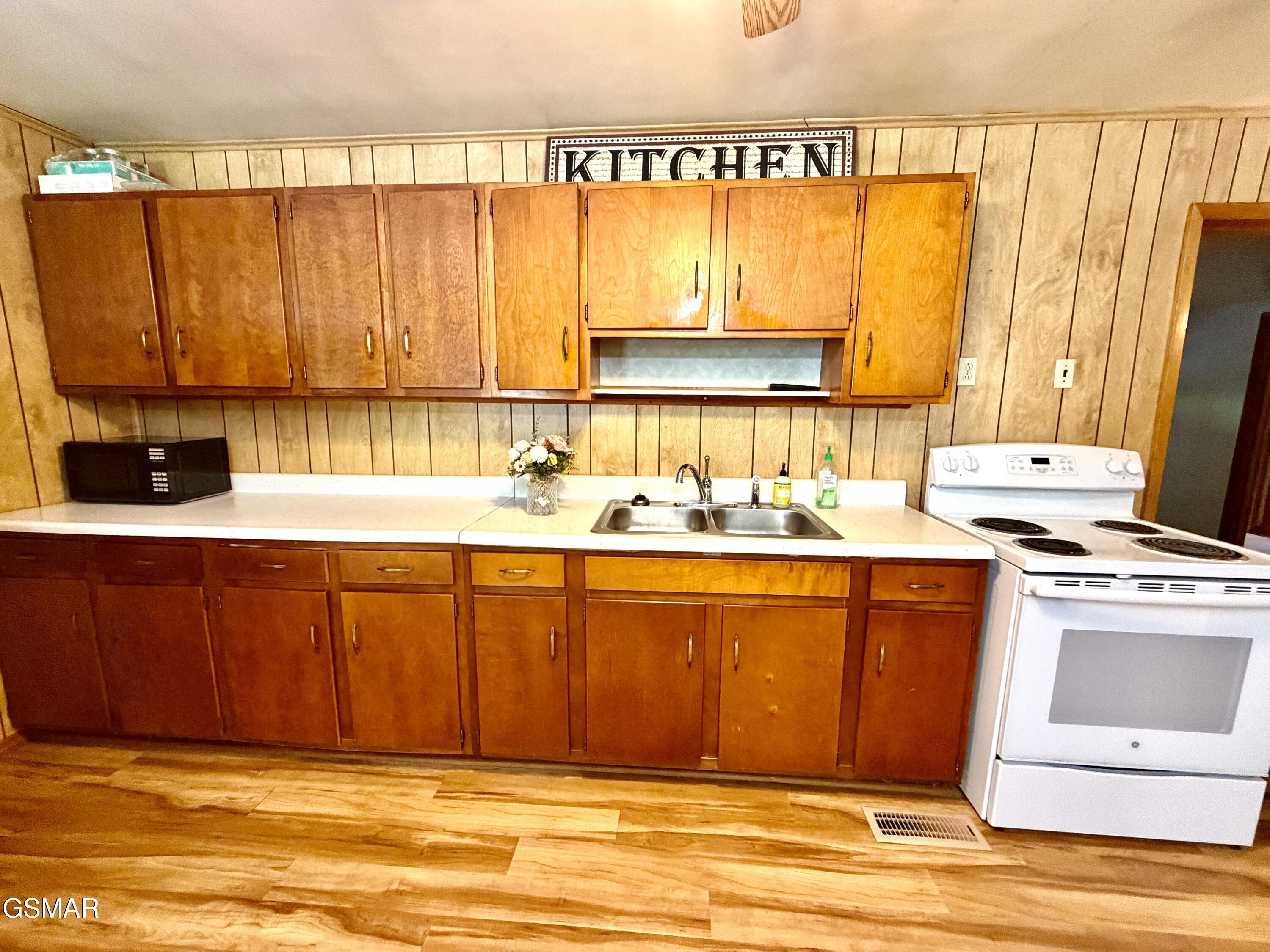 4906 Shady Road Strawberry Plains TN 37871