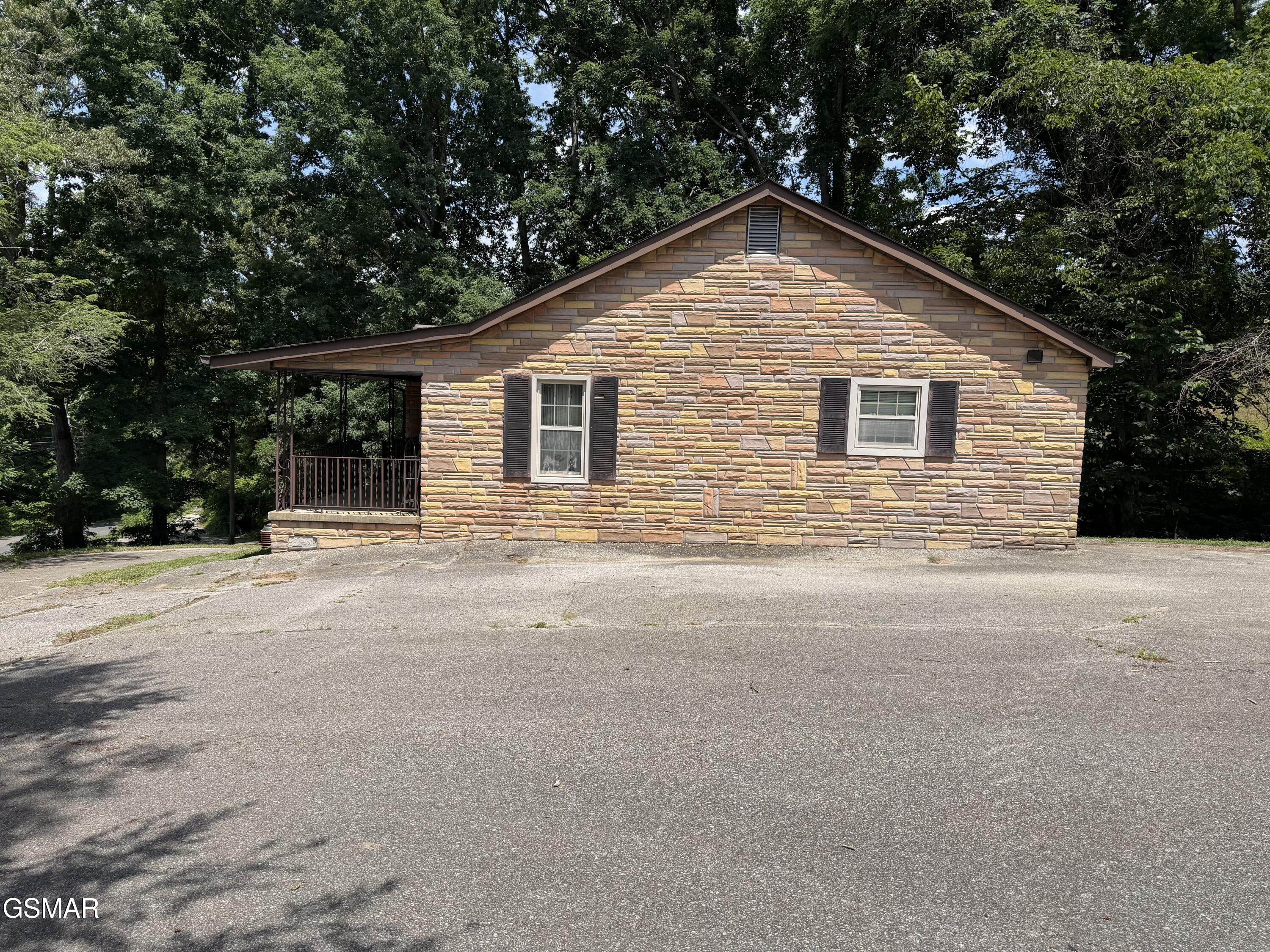 4906 Shady Road Strawberry Plains TN 37871