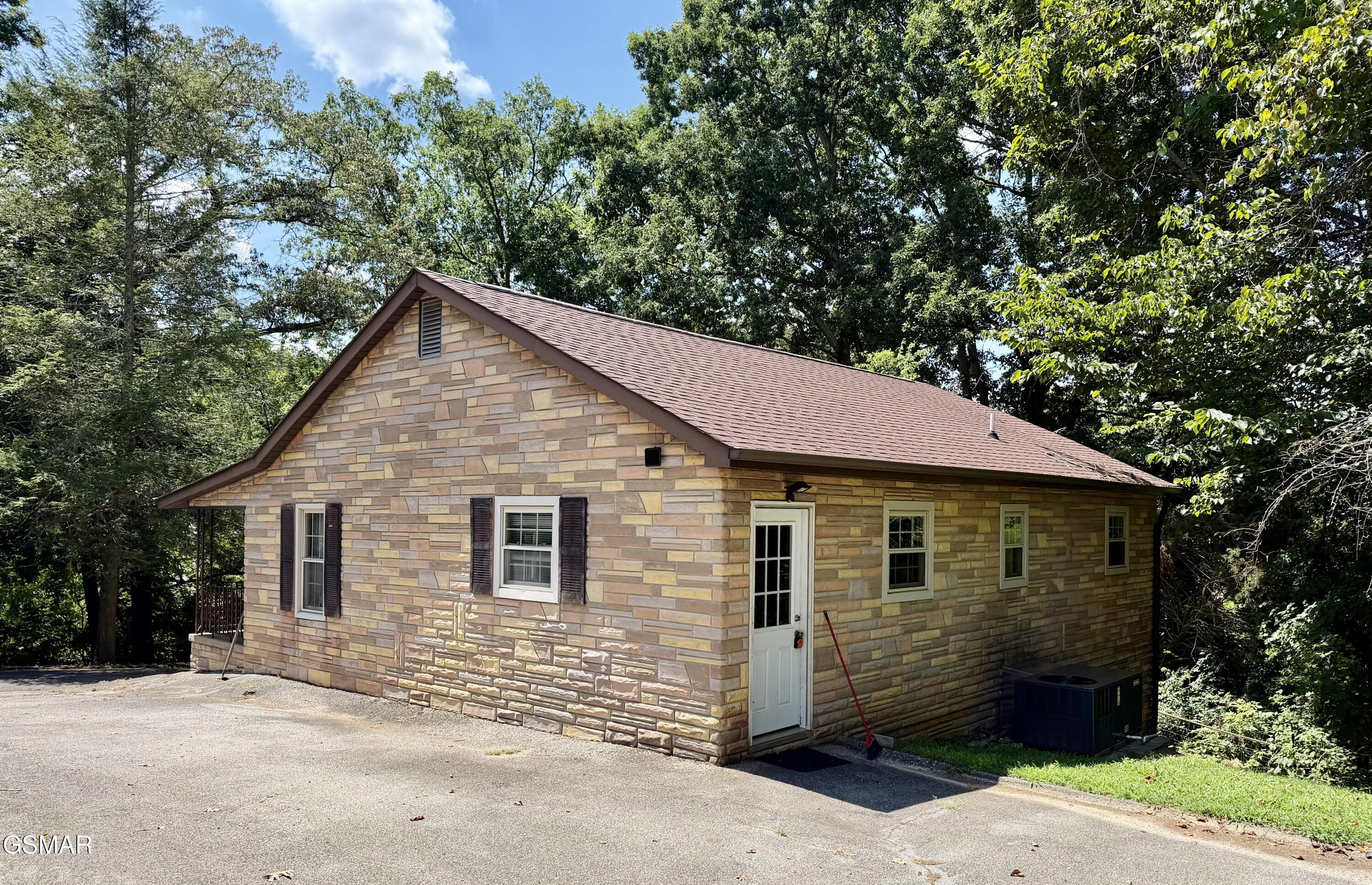 4906 Shady Road Strawberry Plains TN 37871