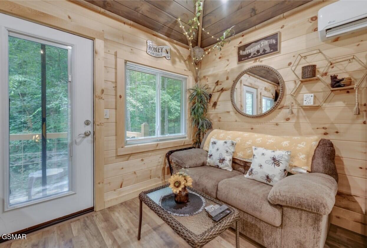 750 Caney Creek Road Cosby TN 37722