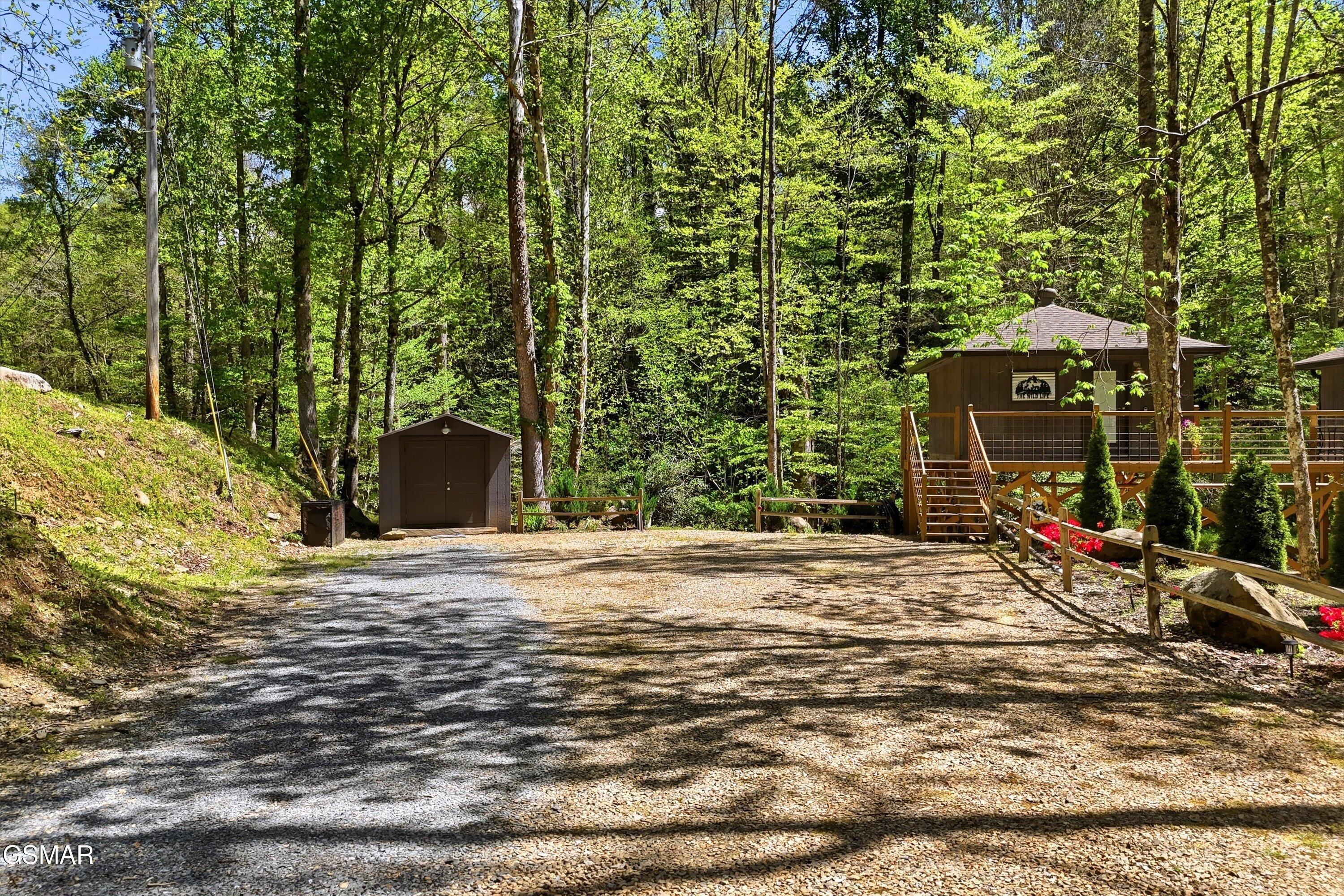 750 Caney Creek Road Cosby TN 37722