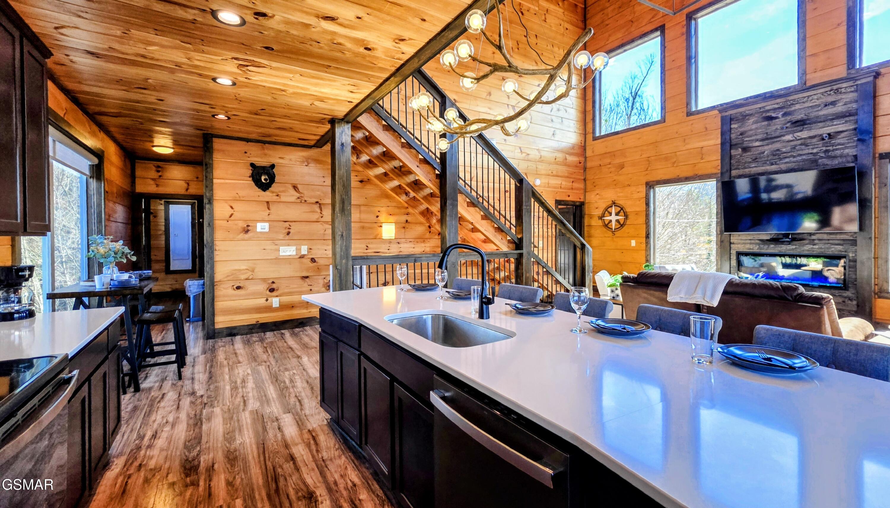 315 N Mountain Trail Gatlinburg TN 37738