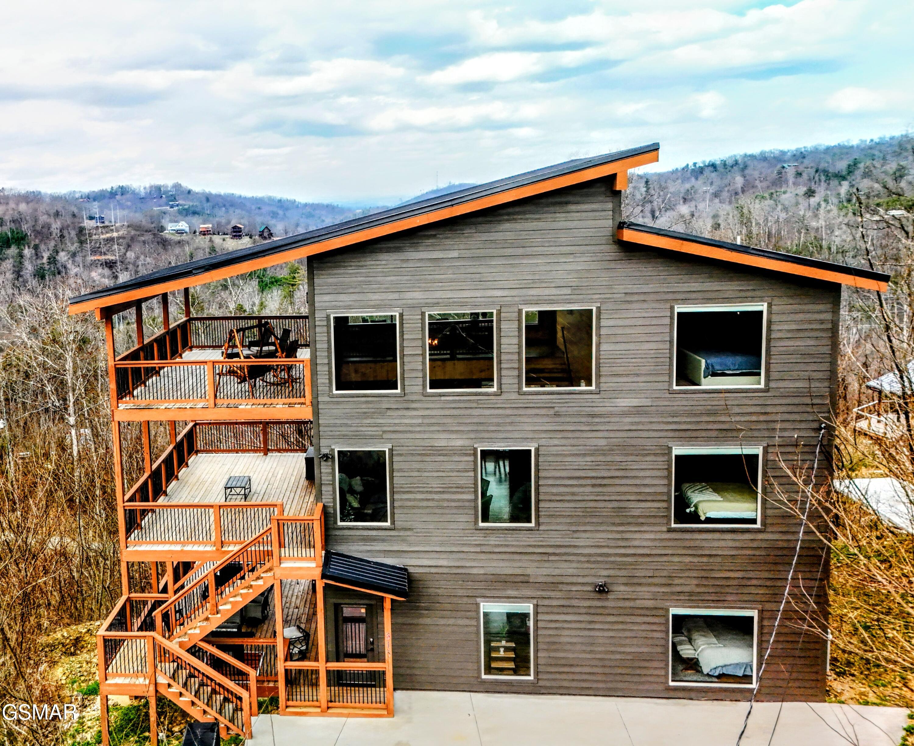 315 N Mountain Trail Gatlinburg TN 37738