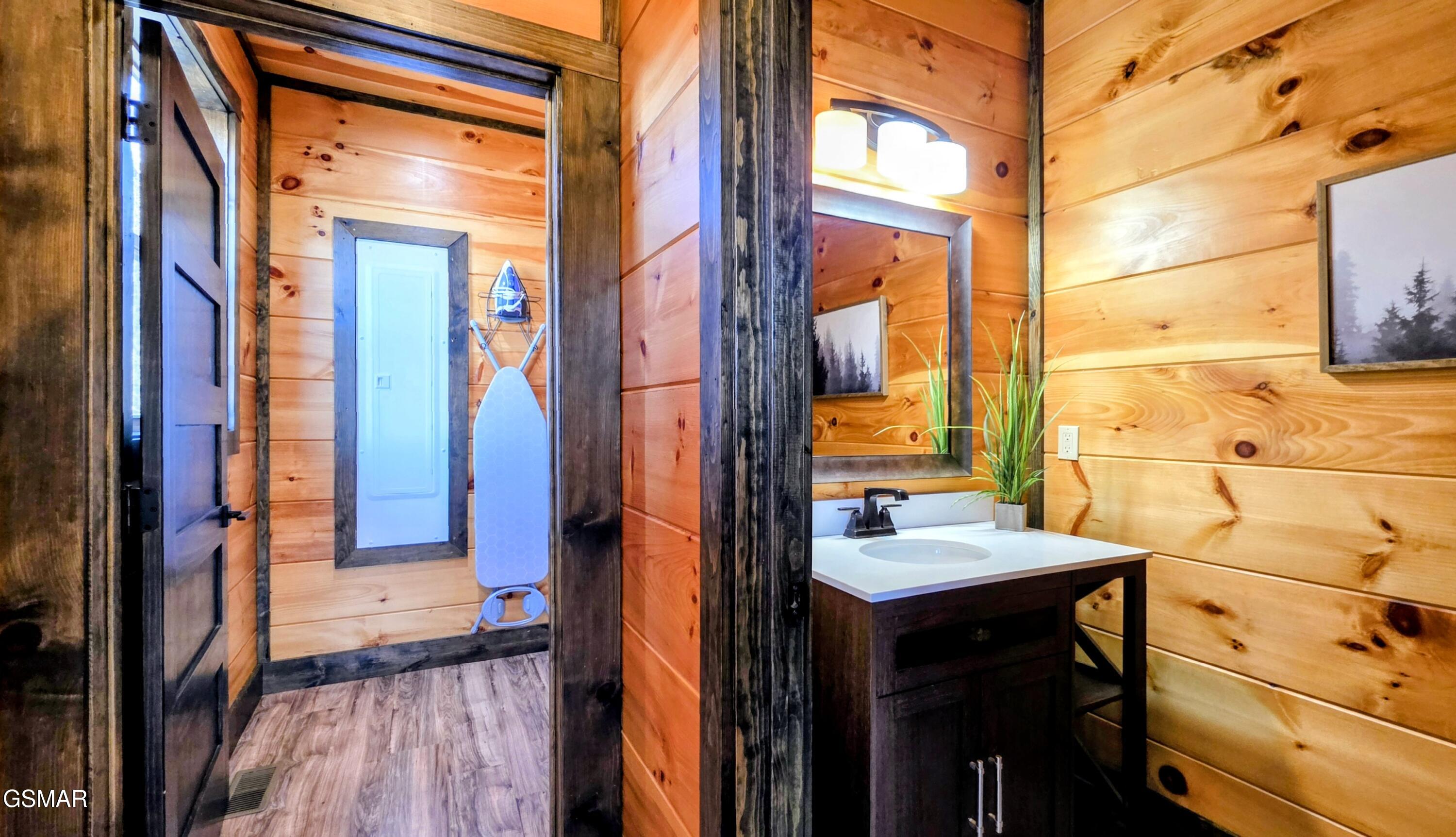 315 N Mountain Trail Gatlinburg TN 37738