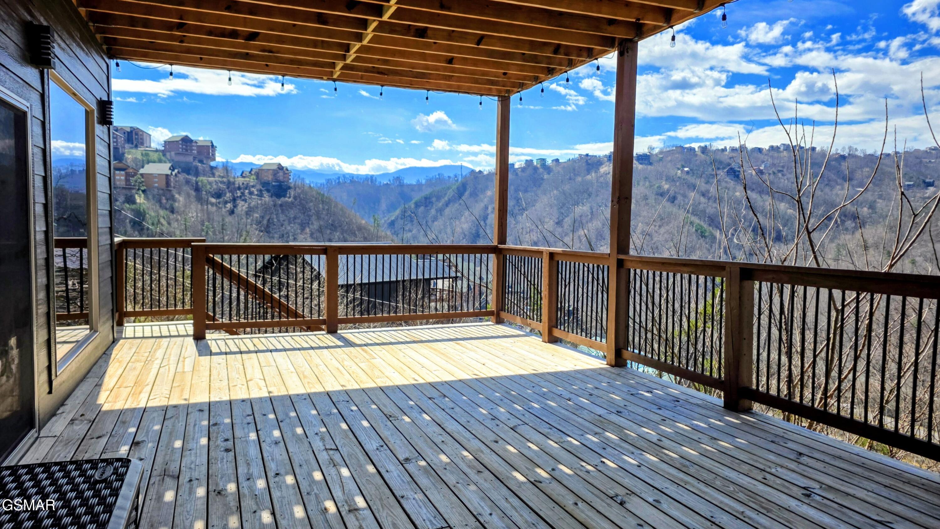 315 N Mountain Trail Gatlinburg TN 37738