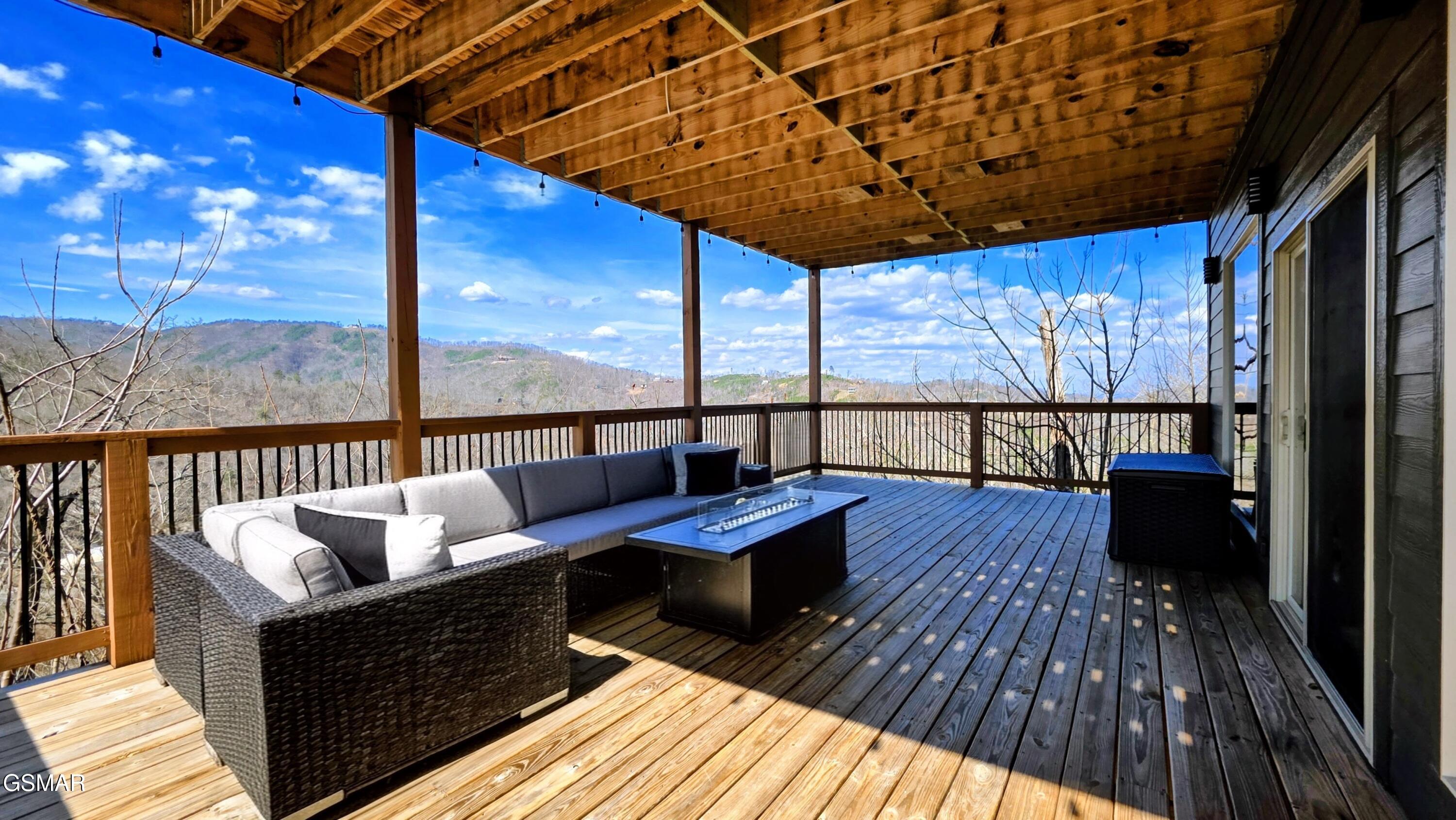 315 N Mountain Trail Gatlinburg TN 37738