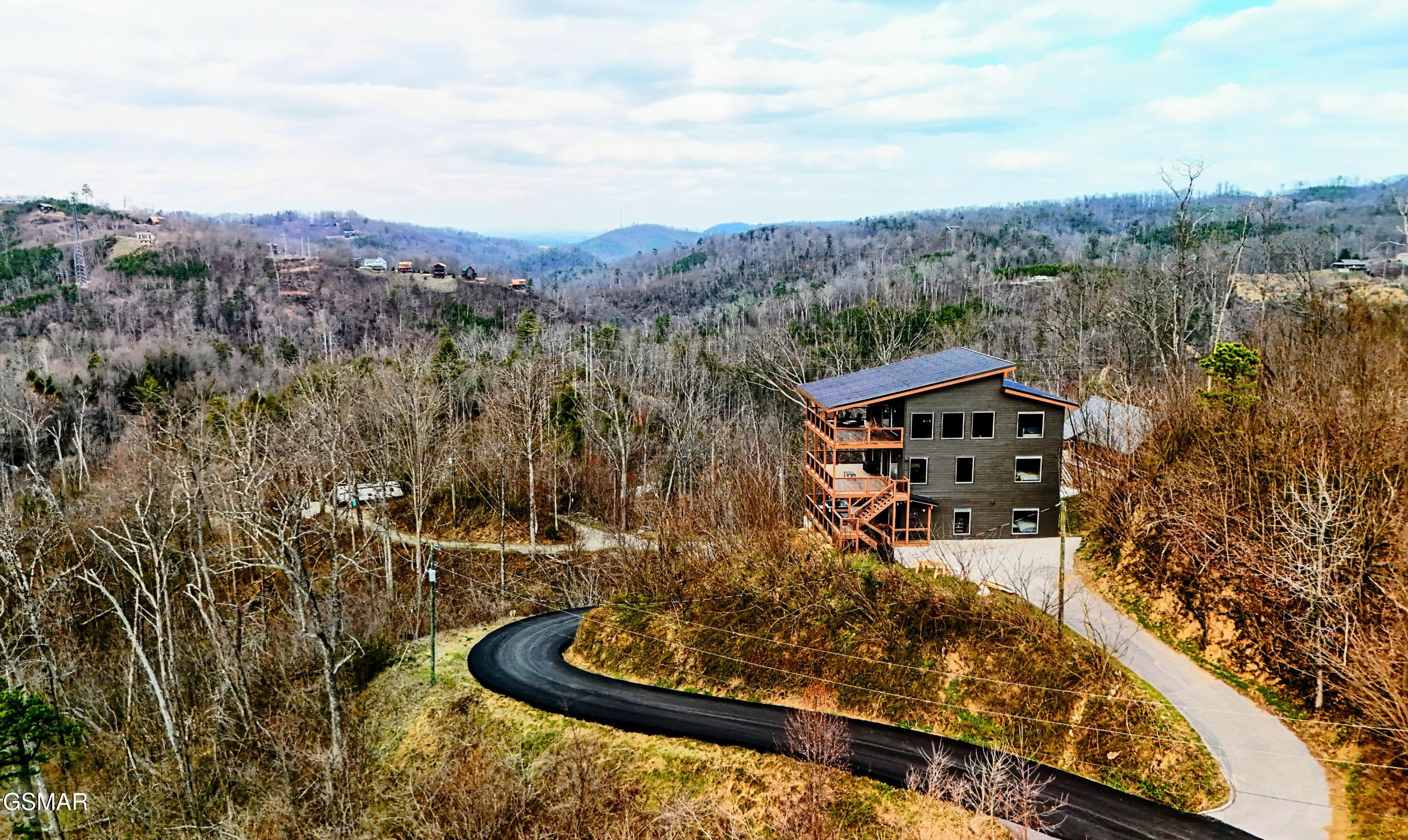 315 N Mountain Trail Gatlinburg TN 37738