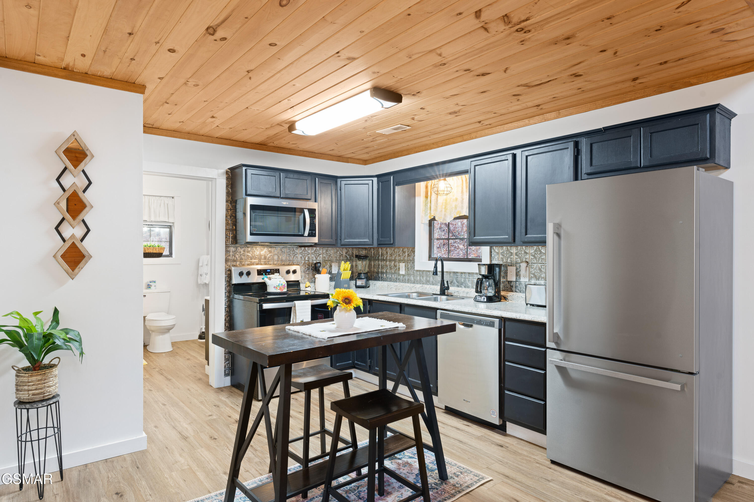 4314 Blue Bird Lane Gatlinburg TN 37738
