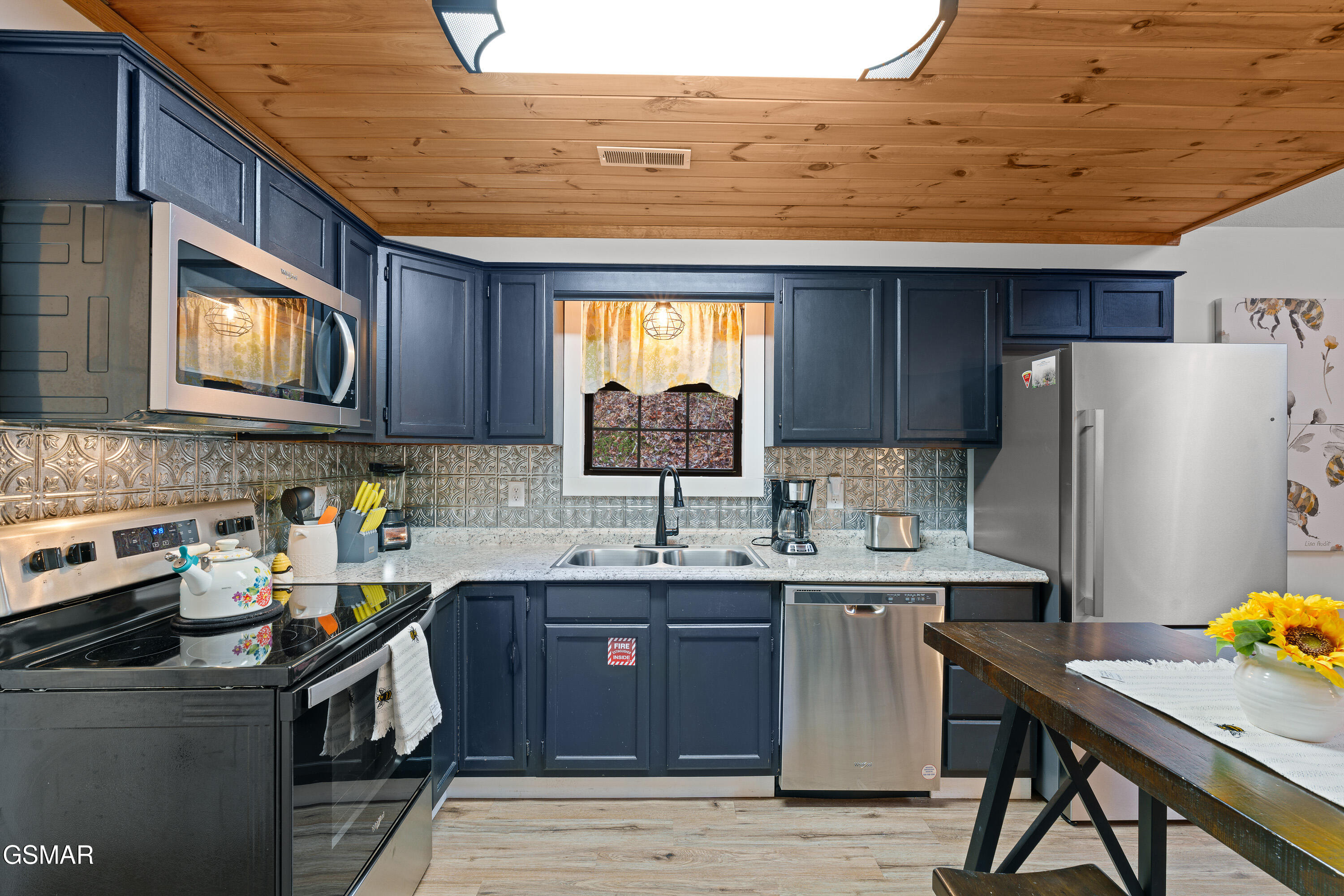 4314 Blue Bird Lane Gatlinburg TN 37738